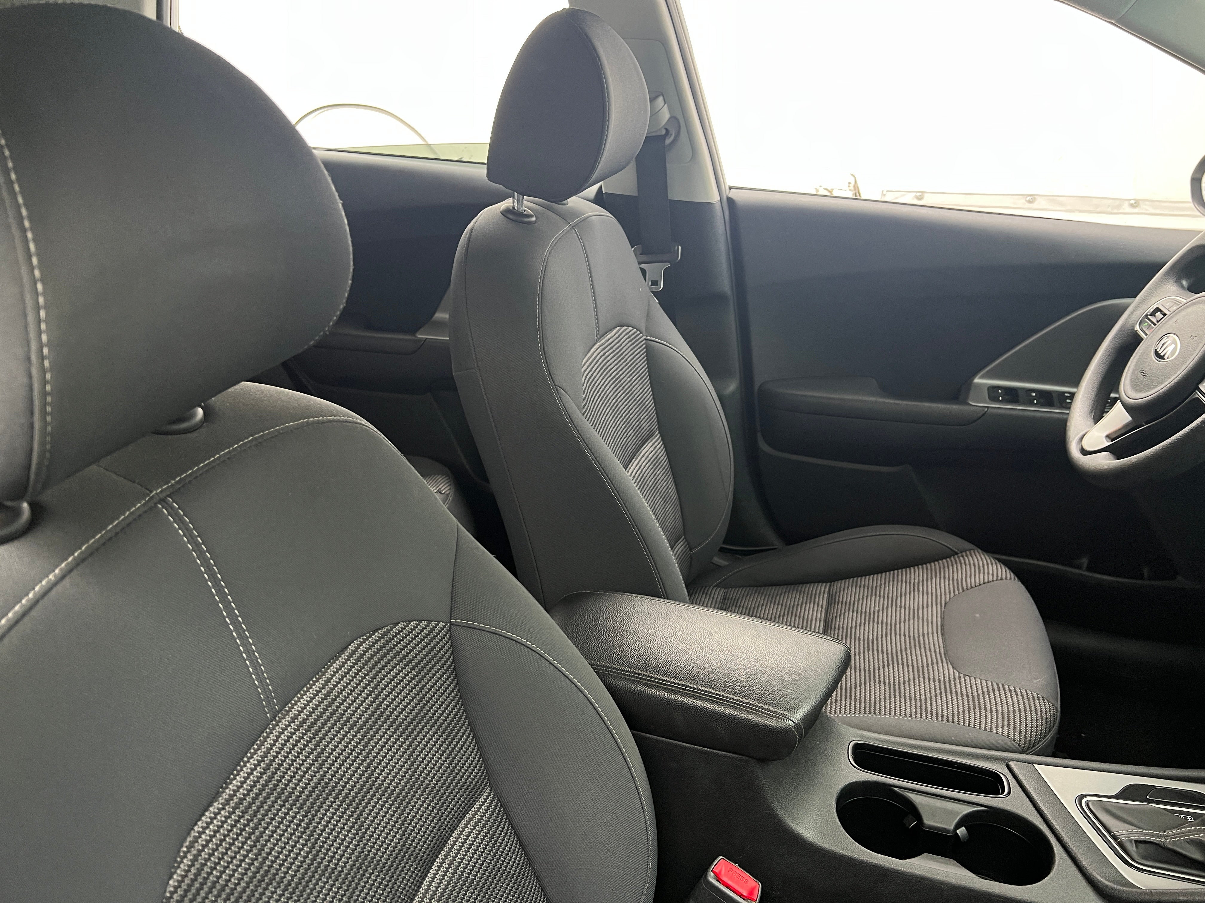 2019 Kia Niro LX 2