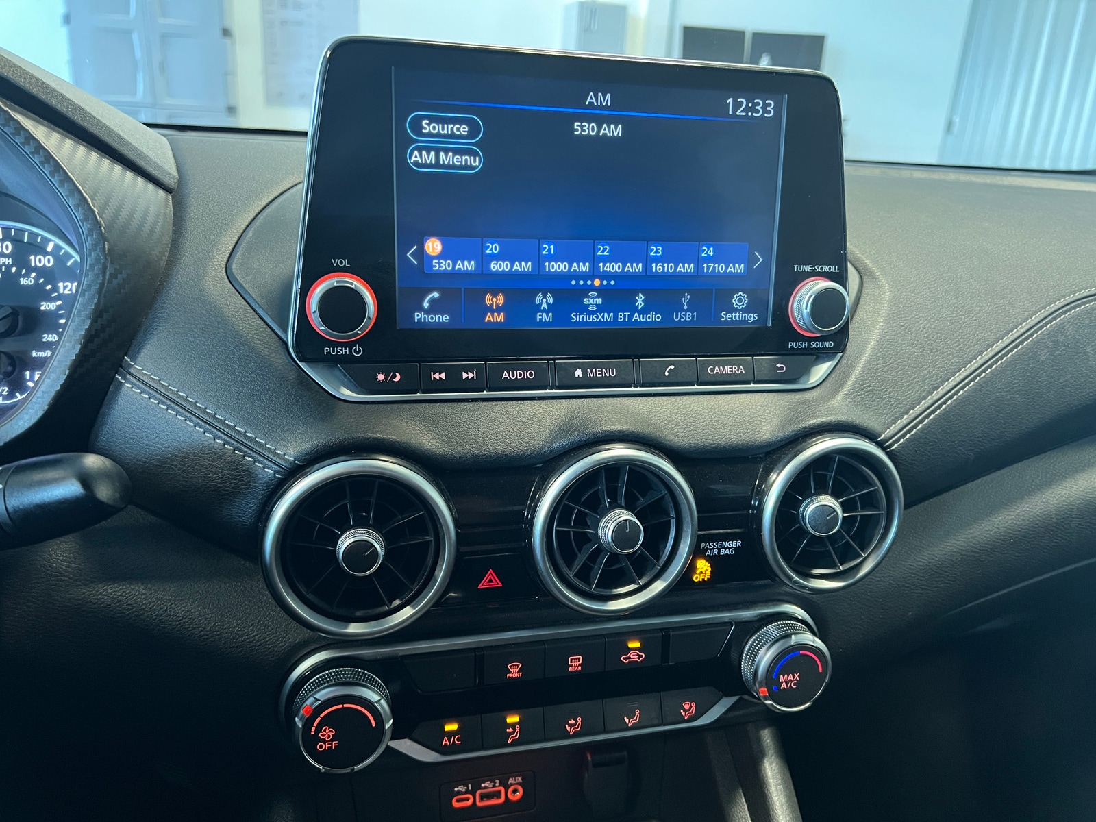 Thumbnail: 2023 Nissan Sentra - 4