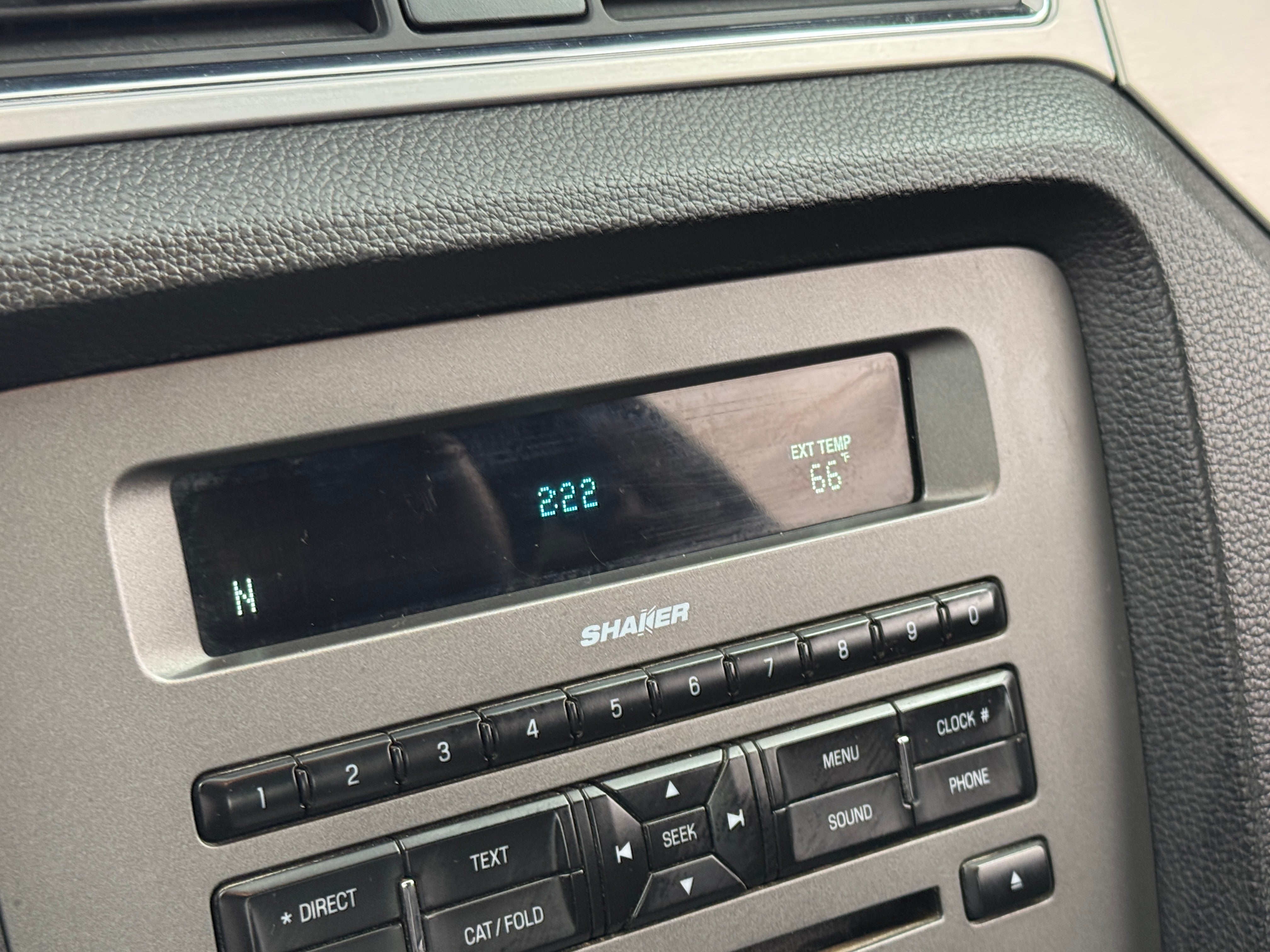 2013 Ford Mustang GT Premium 2