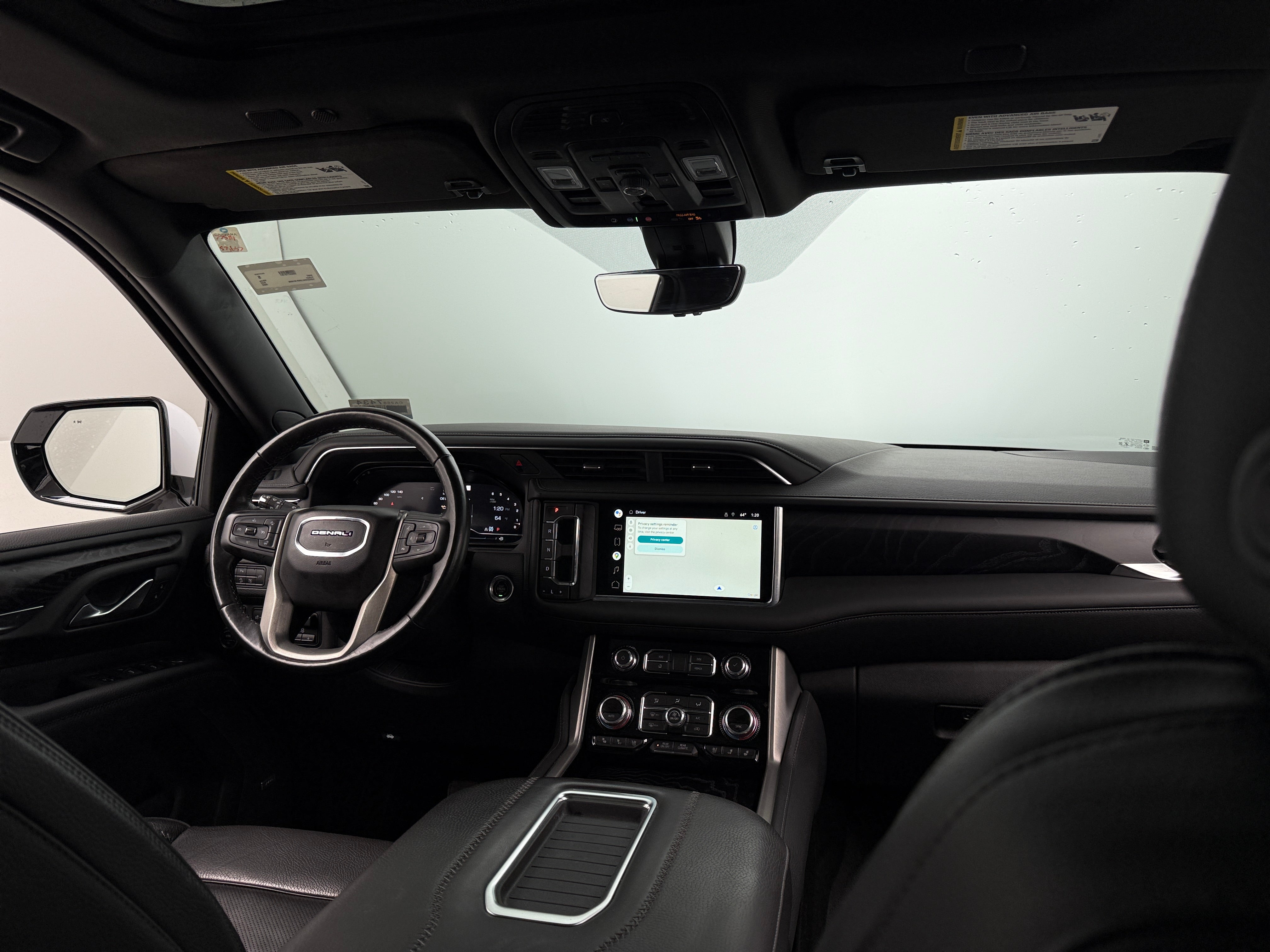 2022 GMC Yukon Denali 2