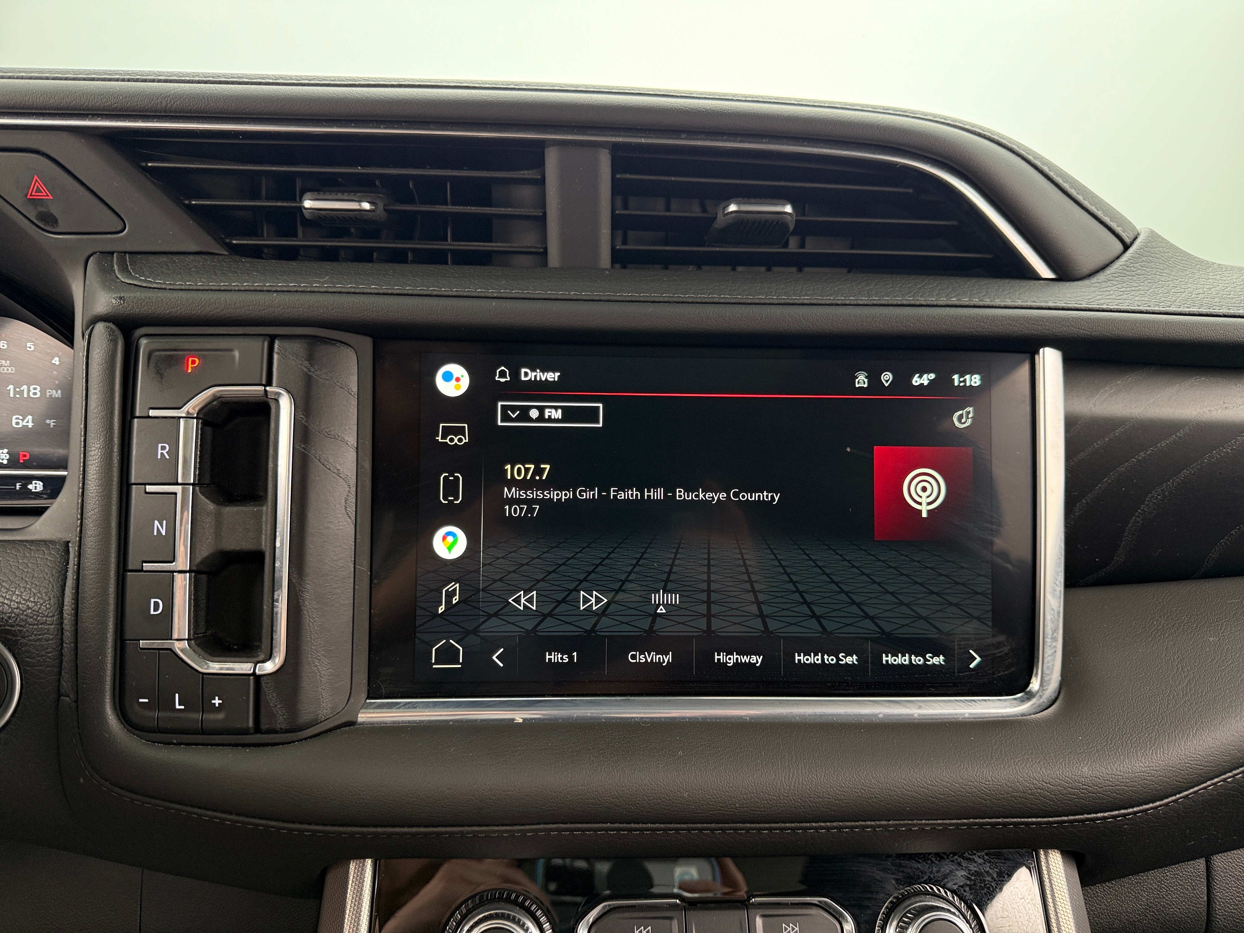 2022 GMC Yukon Denali 3
