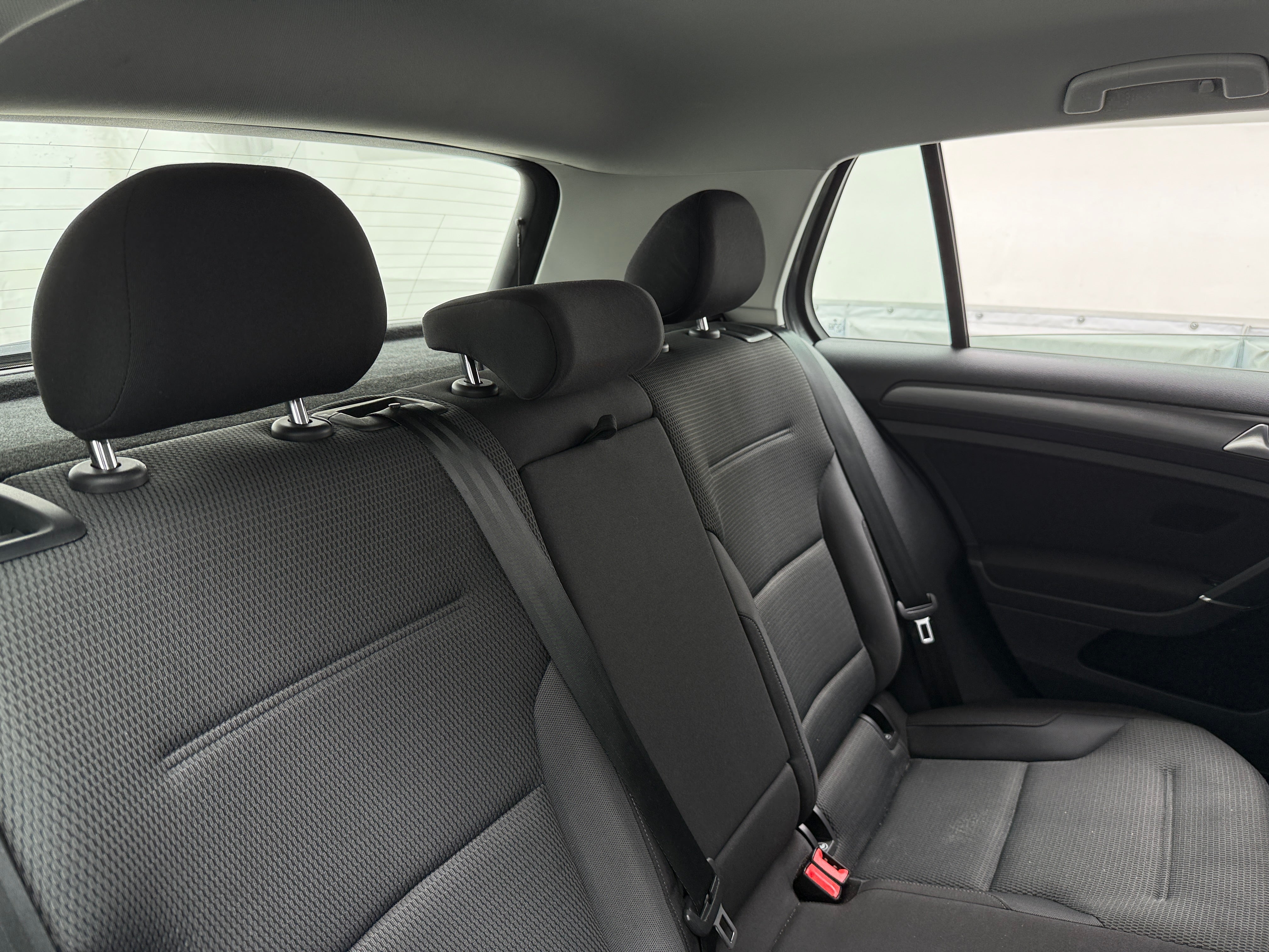 2019 Volkswagen e-Golf SE 6