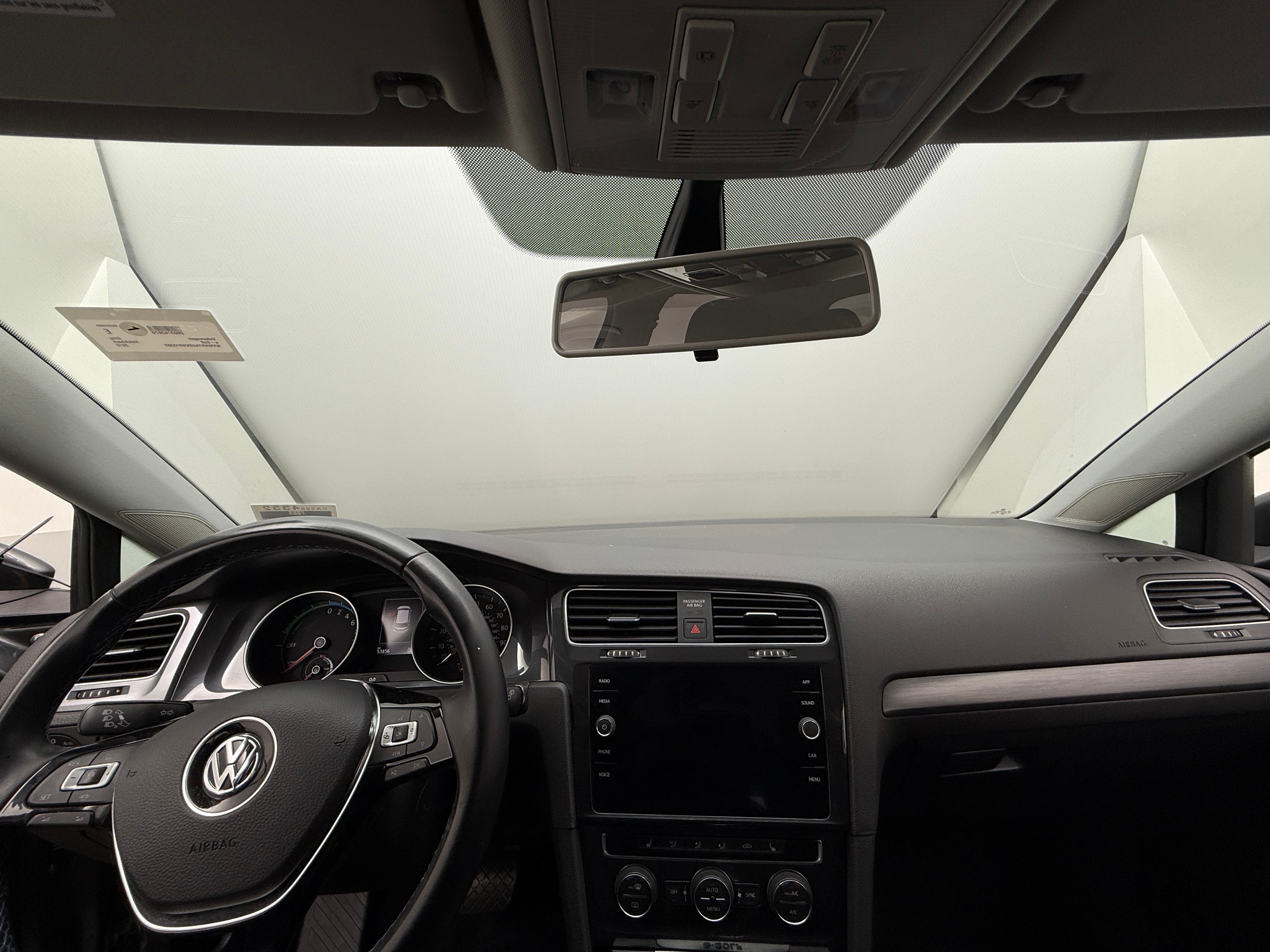2019 Volkswagen e-Golf SE 3