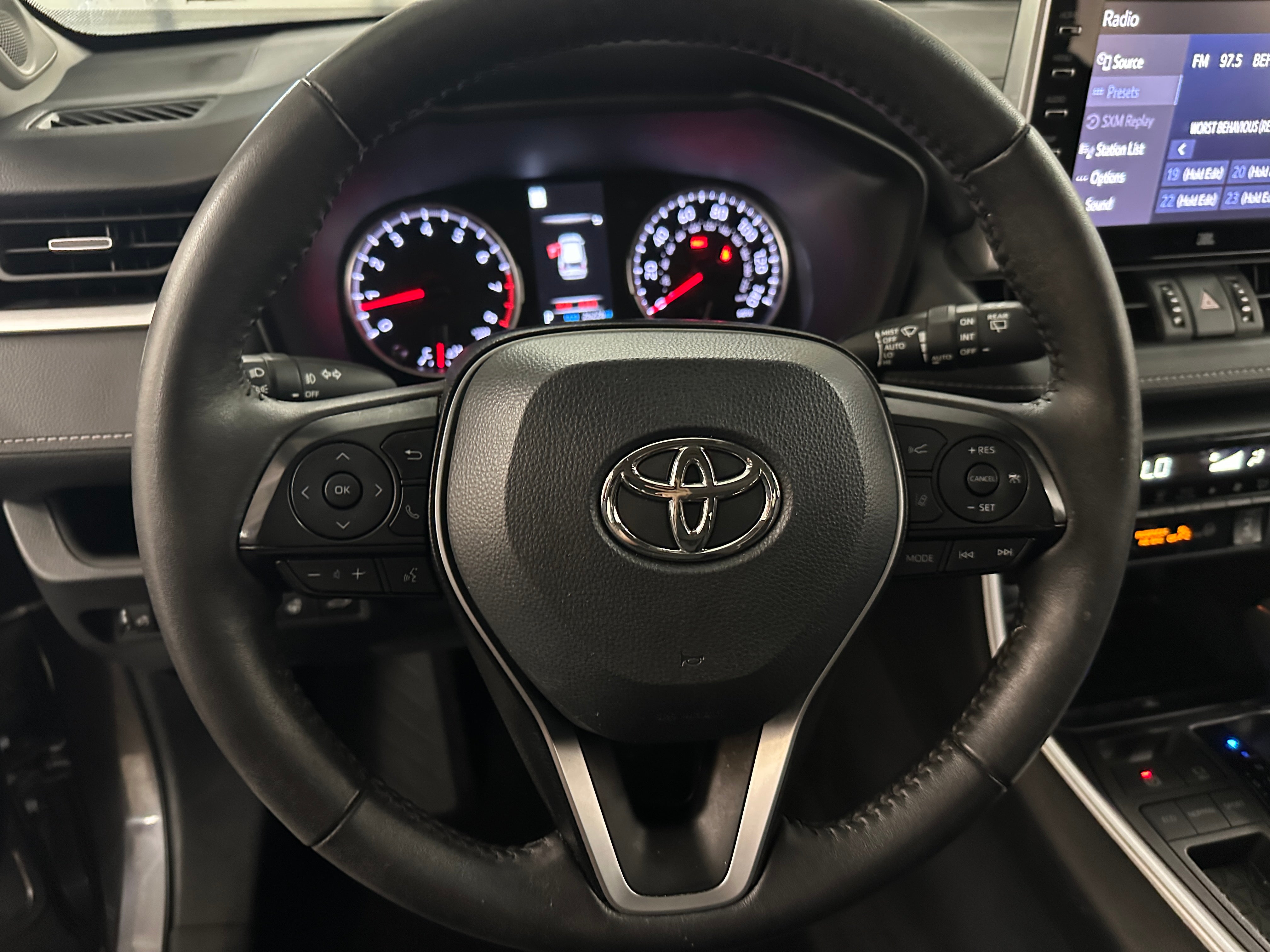 2022 Toyota RAV4 XLE Premium 4
