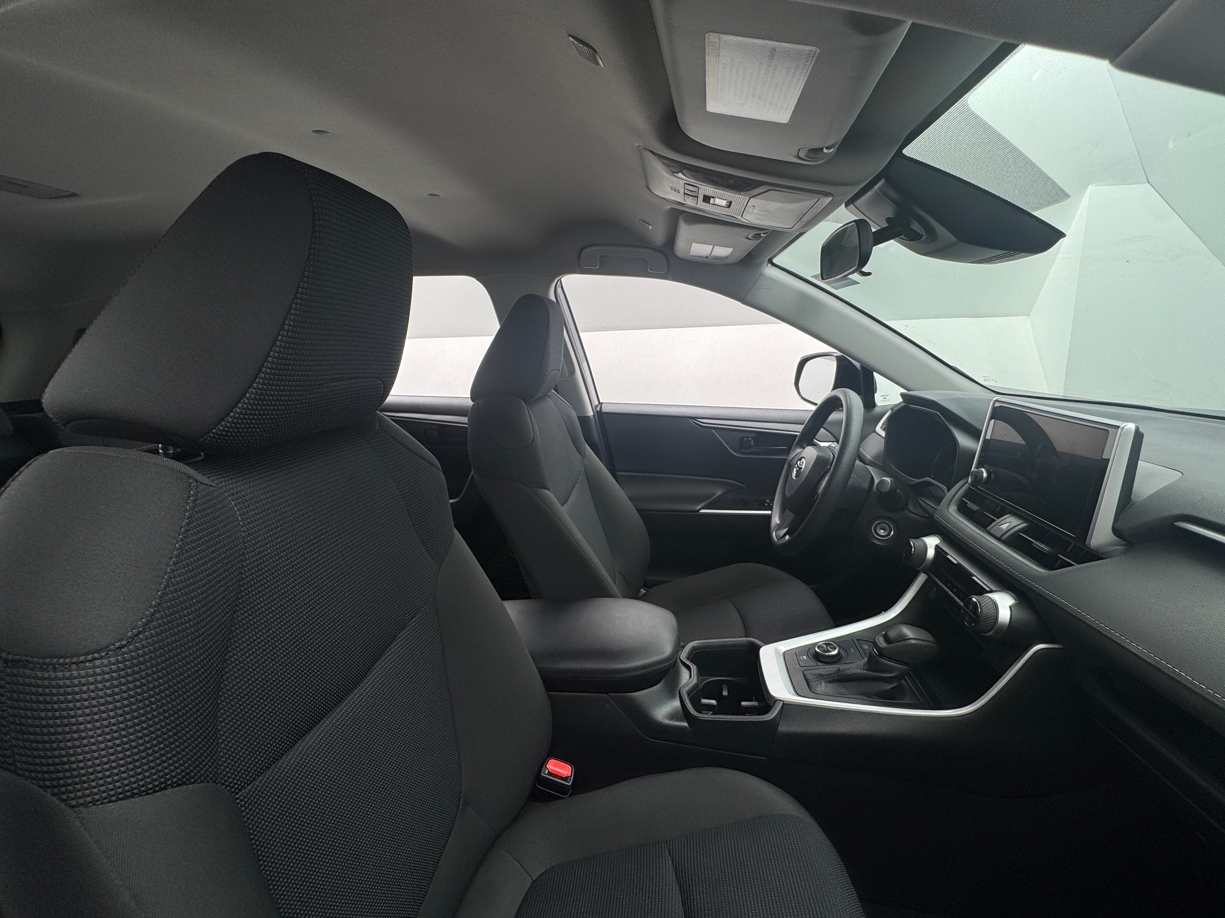 2024 Toyota RAV4 LE 2