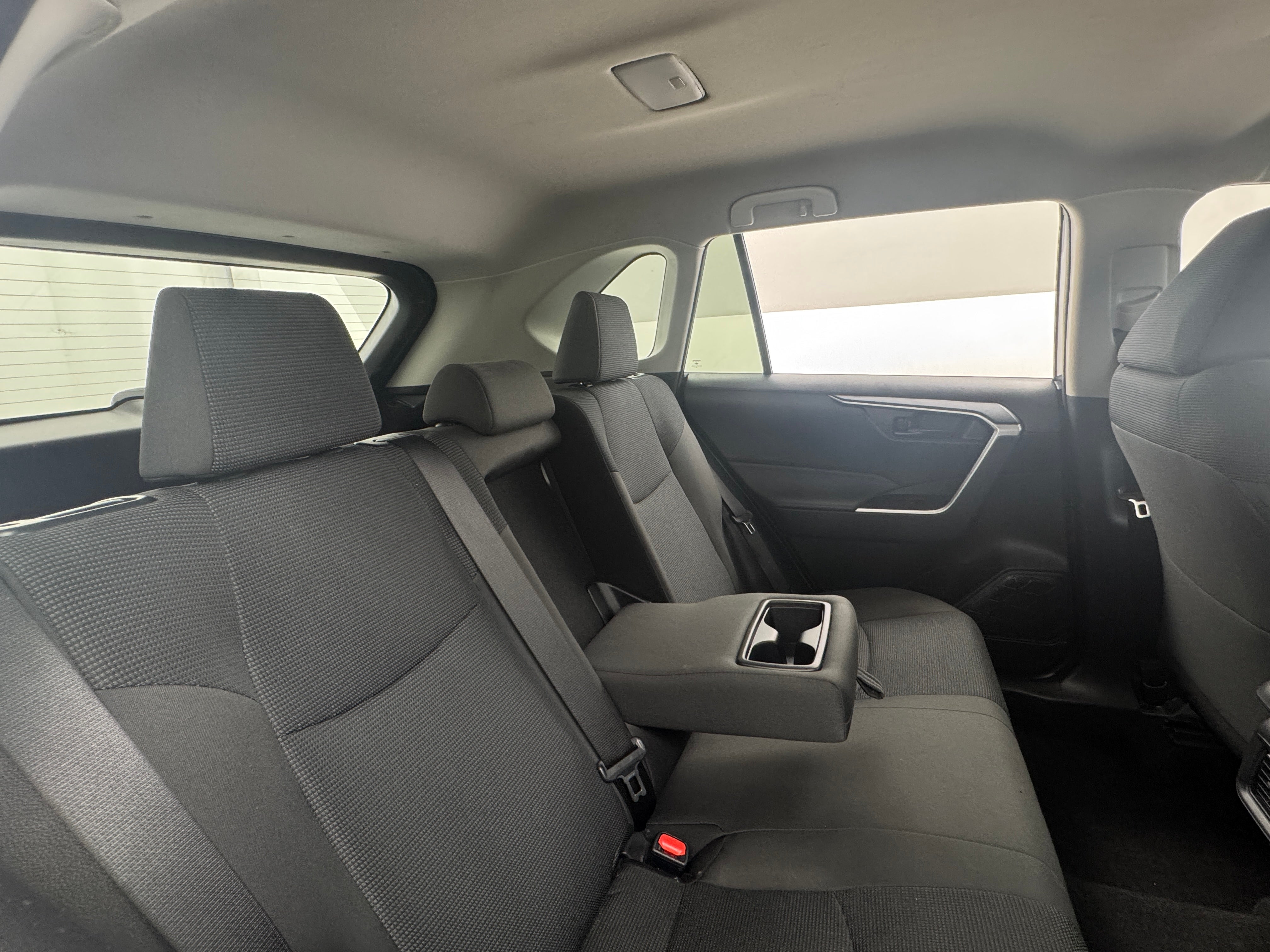 2024 Toyota RAV4 LE 6