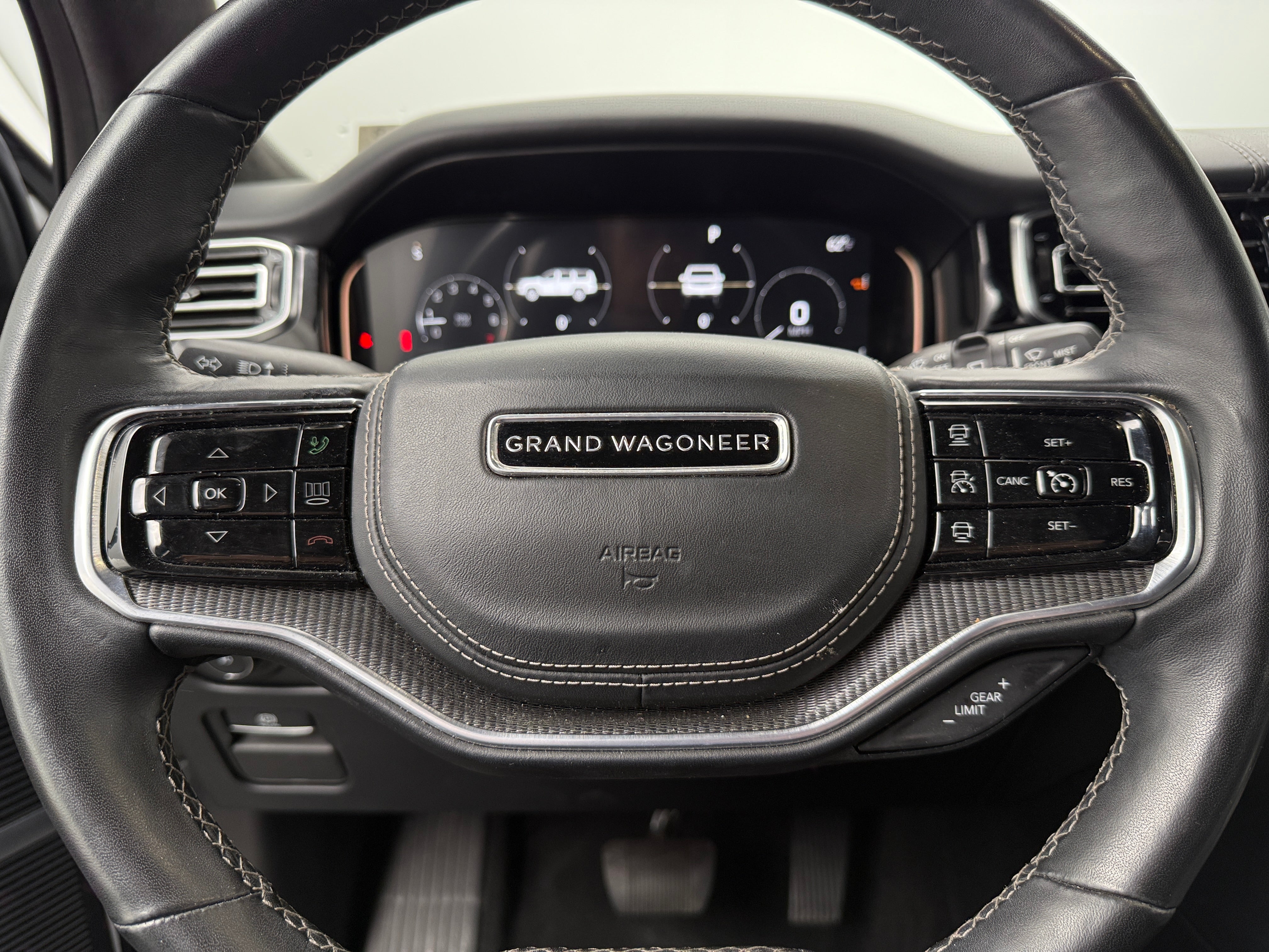 2022 Jeep Grand Wagoneer Obsidian 5