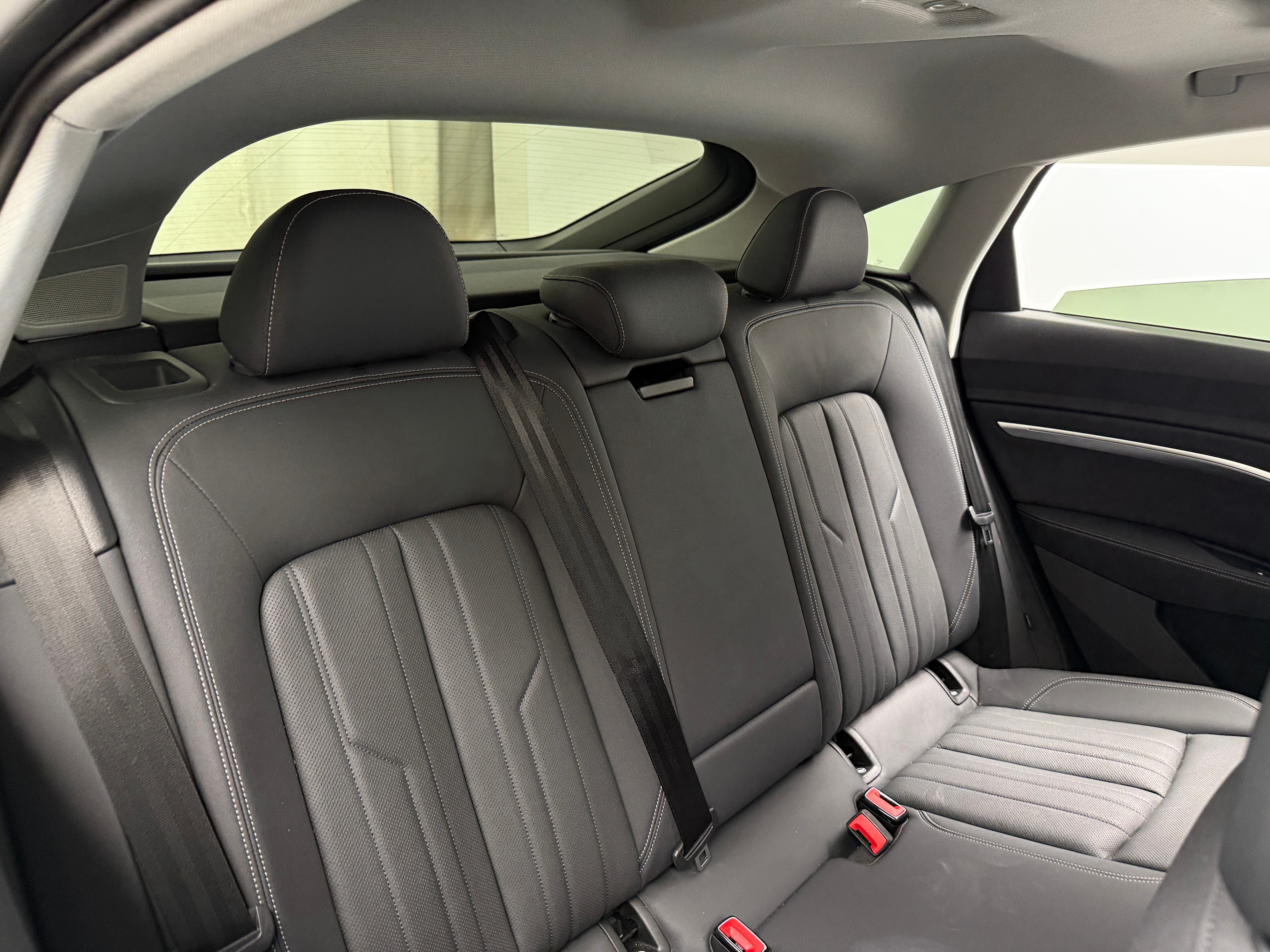 2020 Audi e-tron S Premium Plus 5