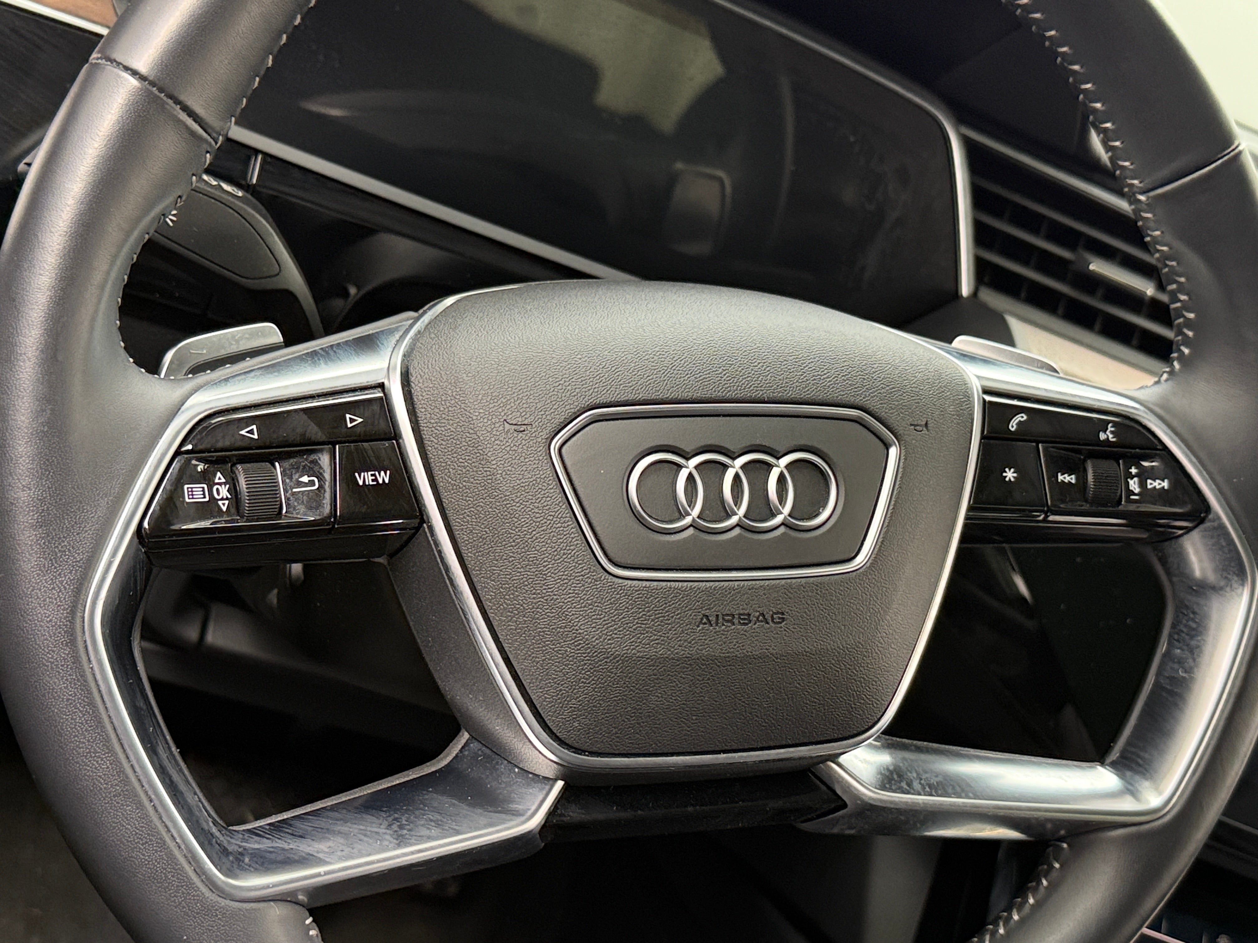 2020 Audi e-tron S Premium Plus 4