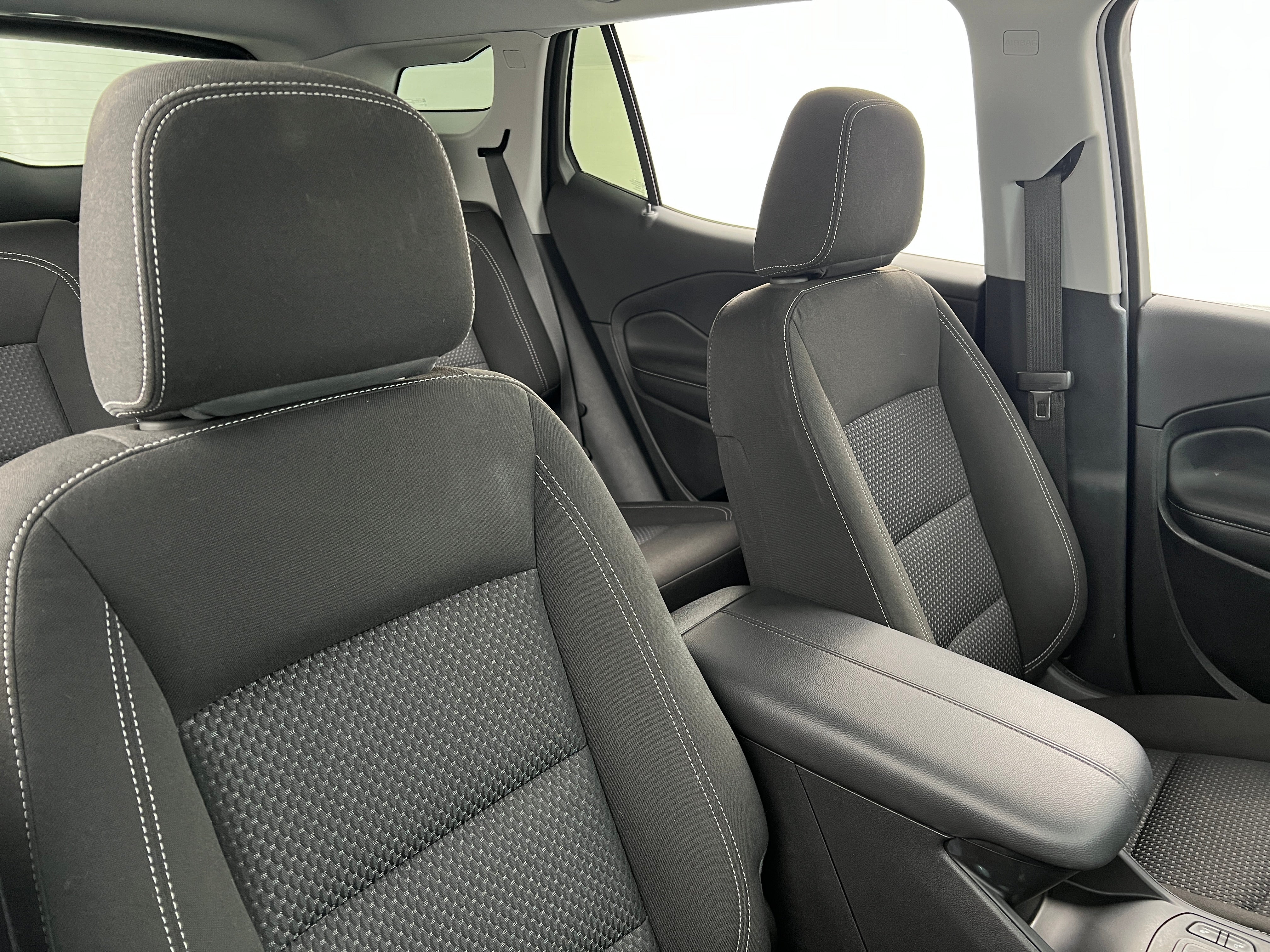 2023 GMC Terrain SLE 2