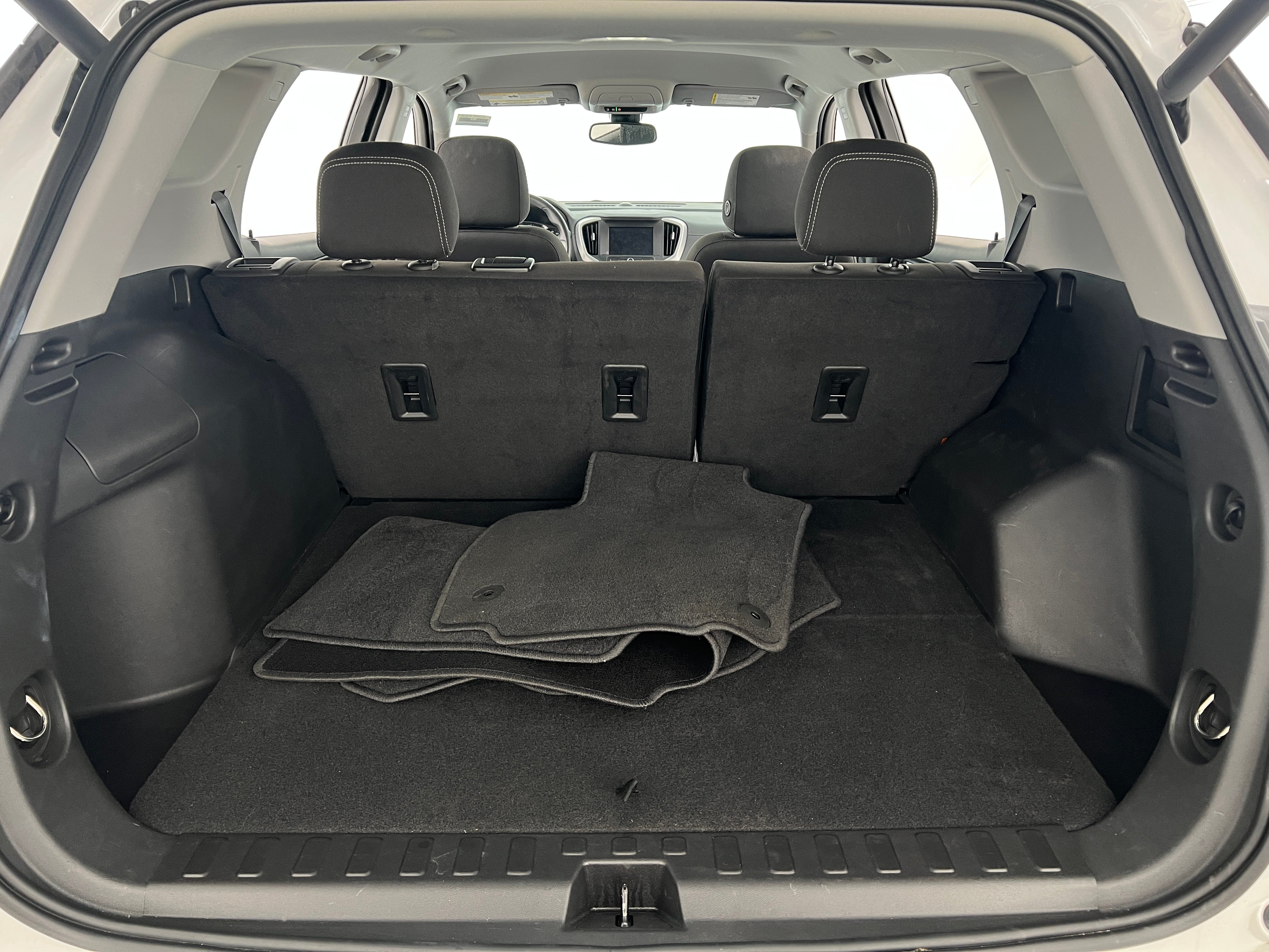 2023 GMC Terrain SLE 7