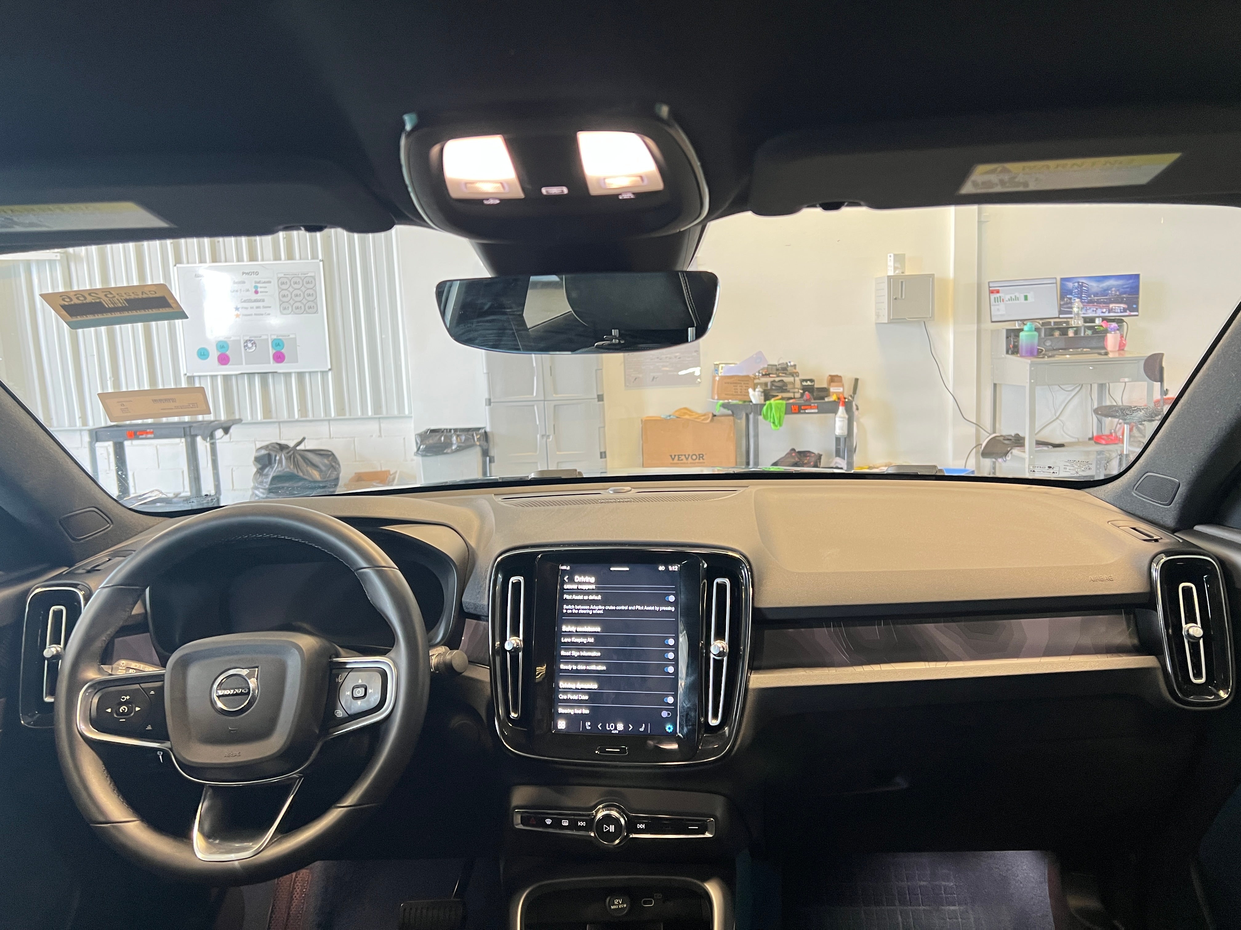 2022 Volvo C40 Ultimate 3