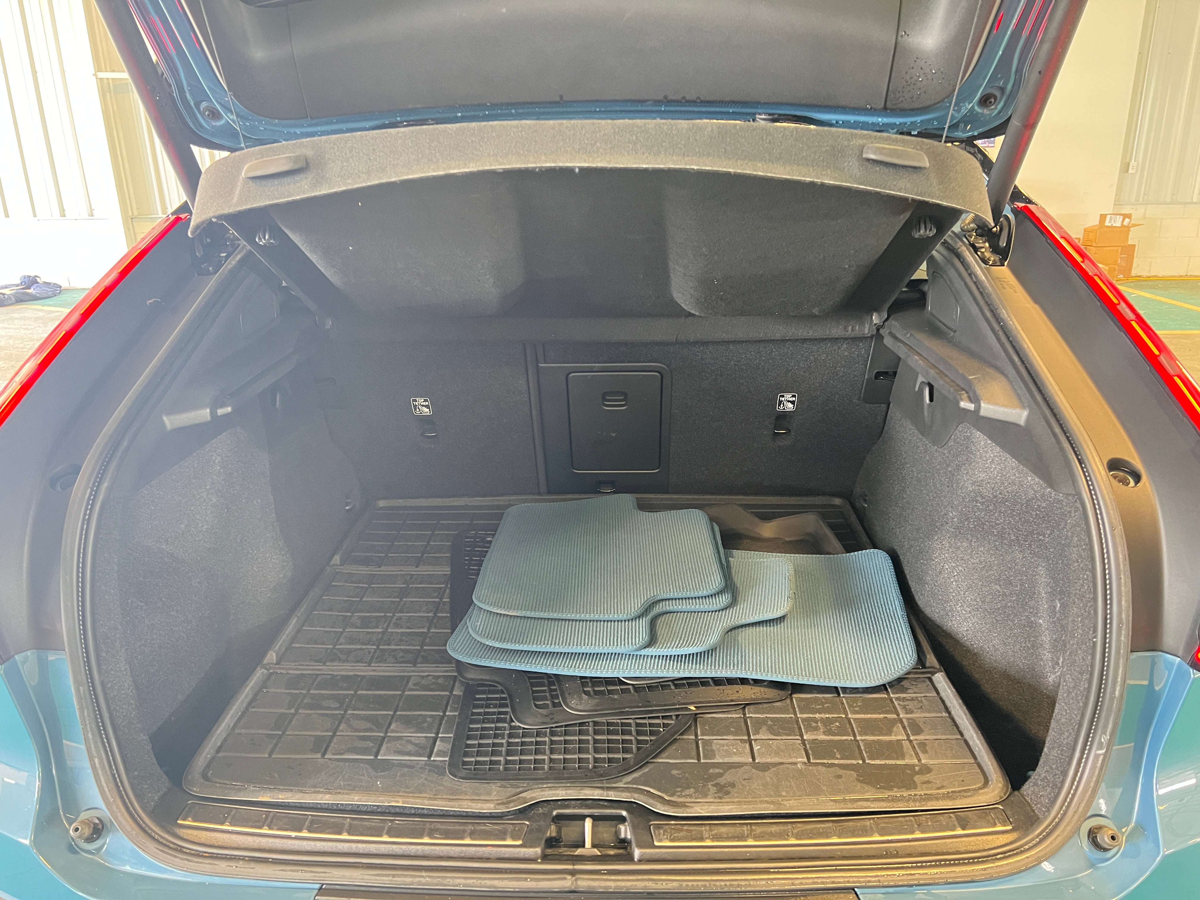 2022 Volvo C40 Ultimate 7