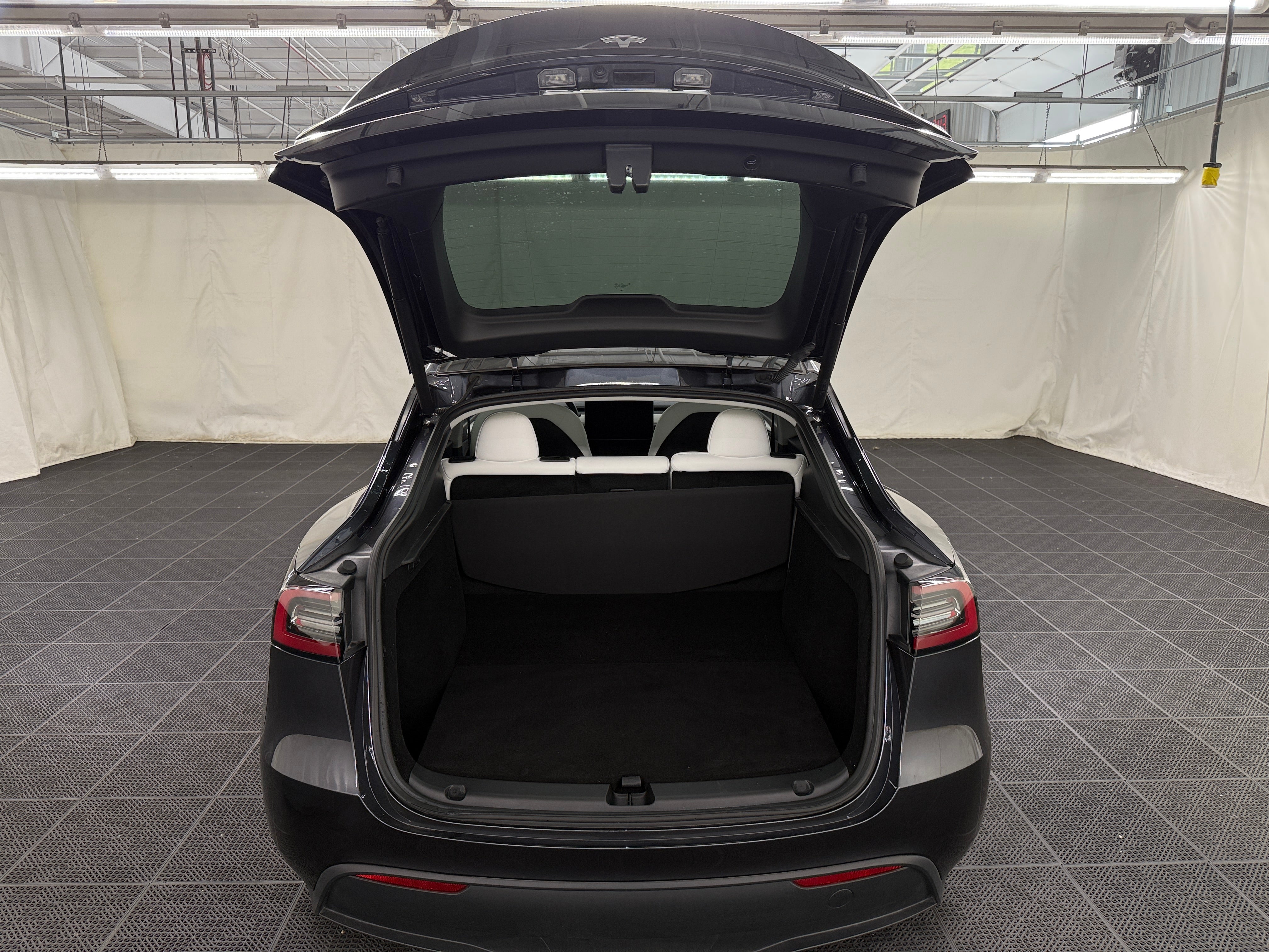 2024 Tesla Model Y Long Range 6