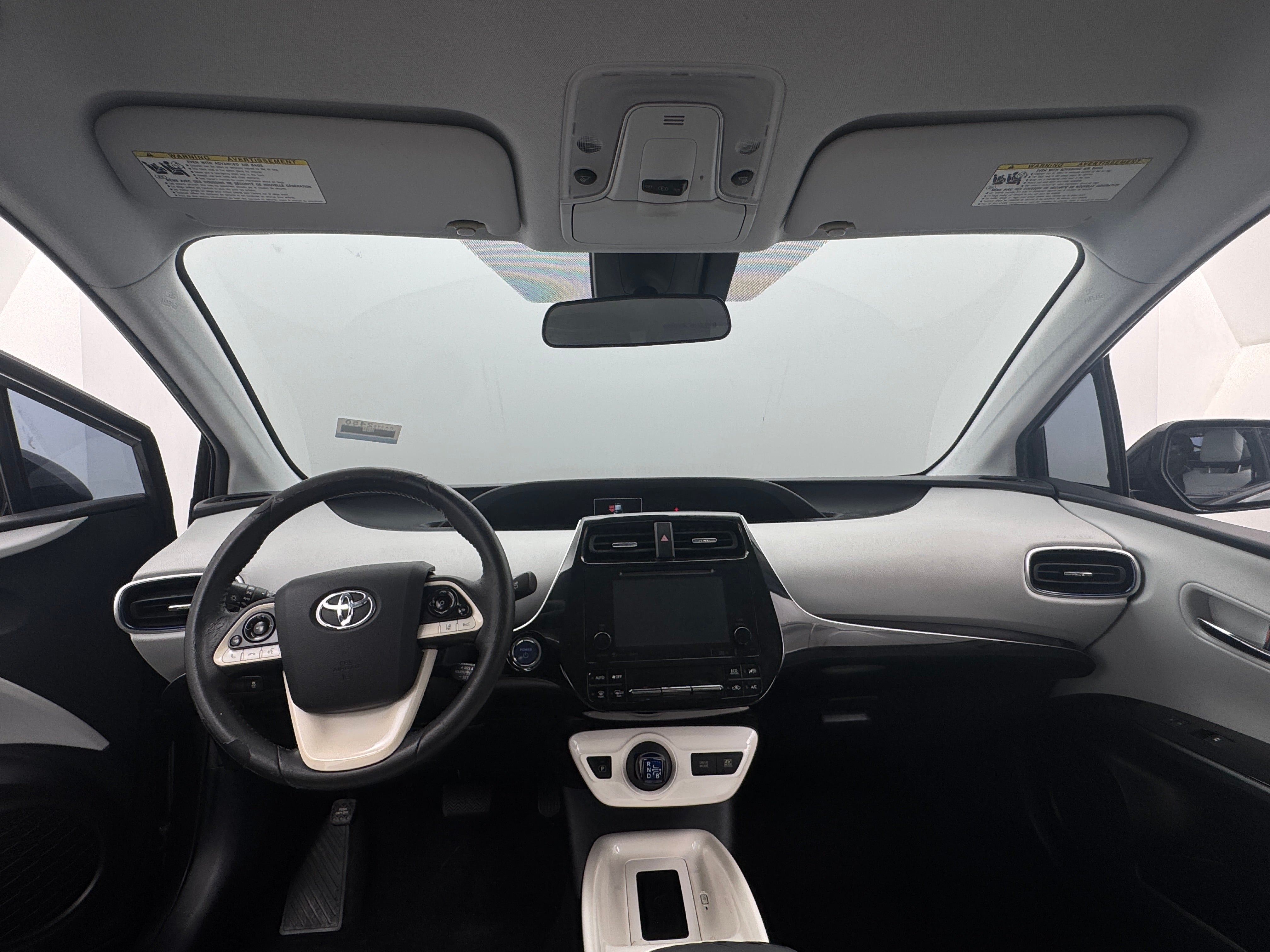 2016 Toyota Prius Three Touring 2