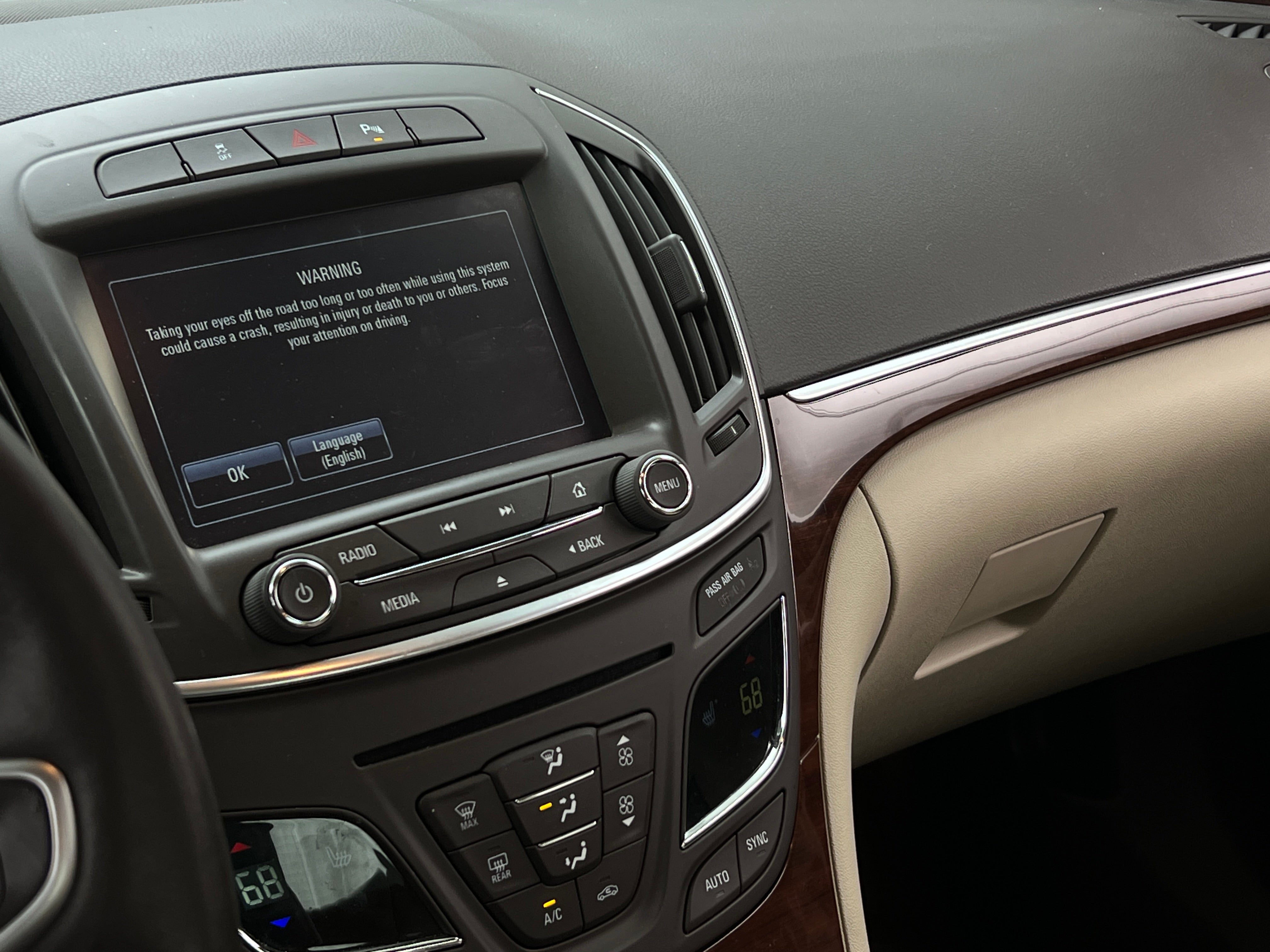 2016 Buick Regal Premium 3