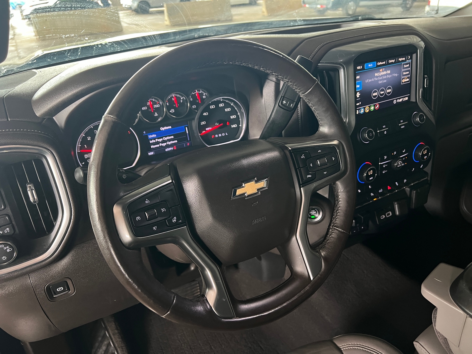 Thumbnail: 2020 Chevrolet Silverado 1500 - 4