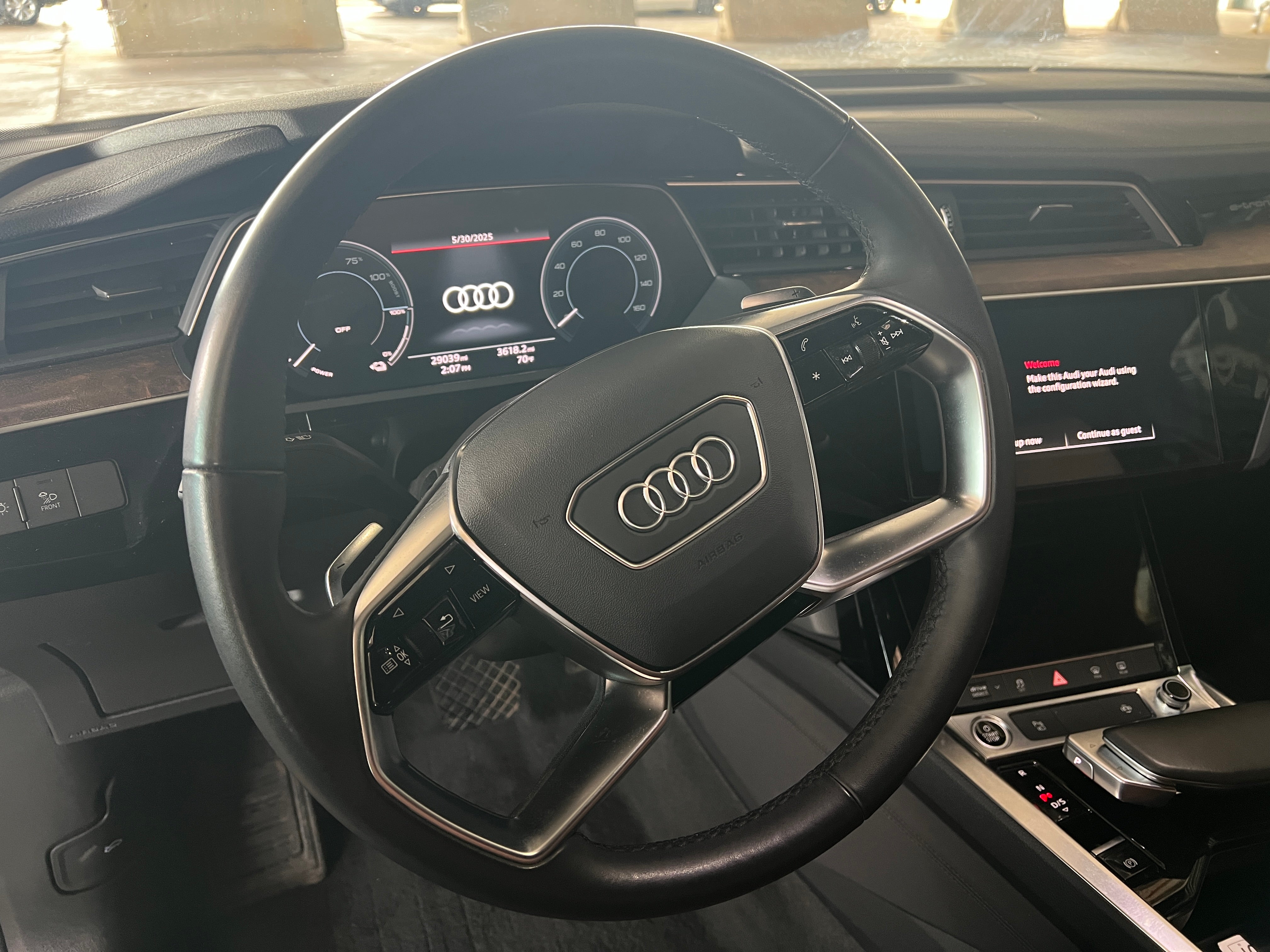 2022 Audi e-tron Premium 4