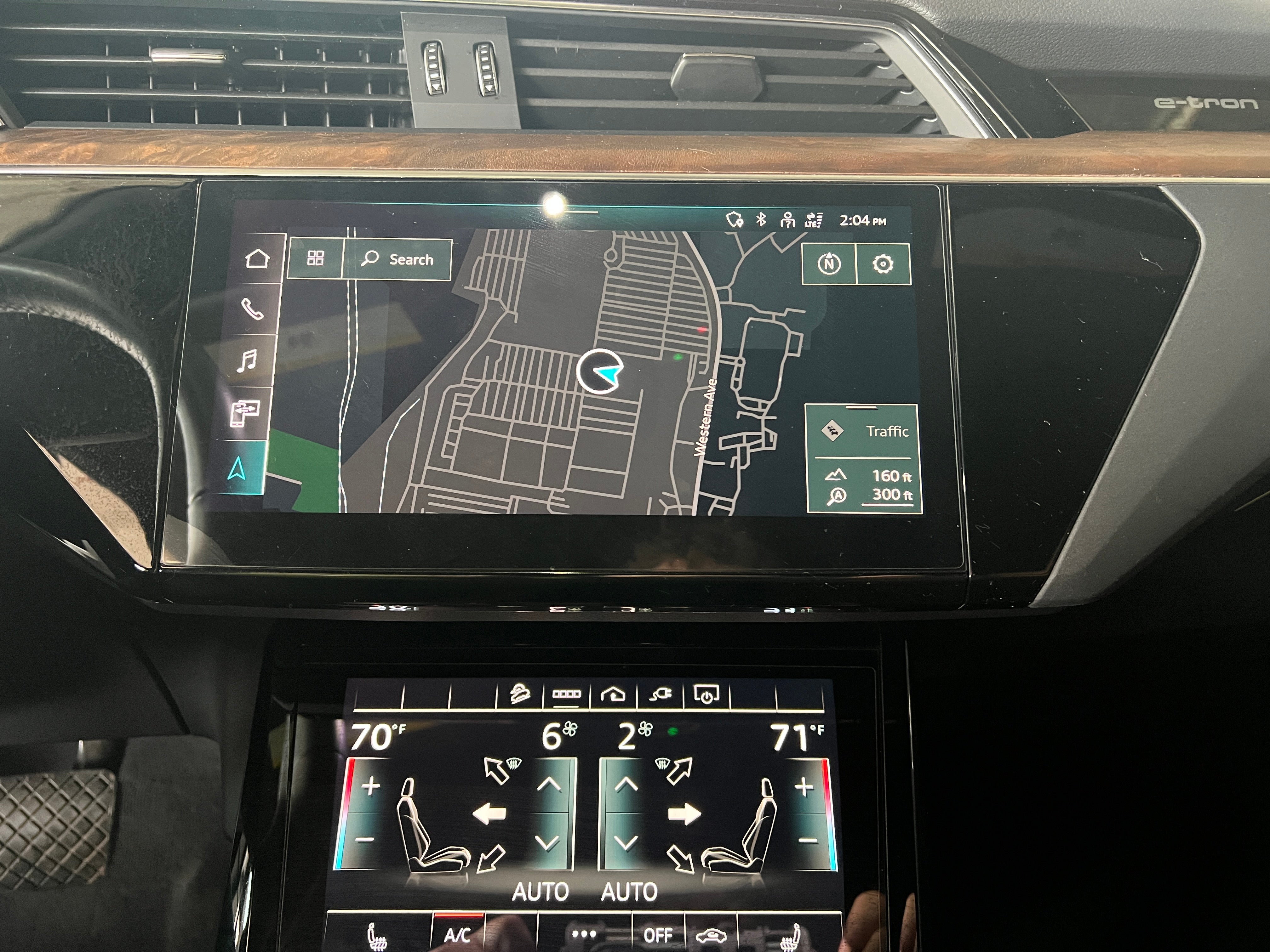 2022 Audi e-tron Premium 3