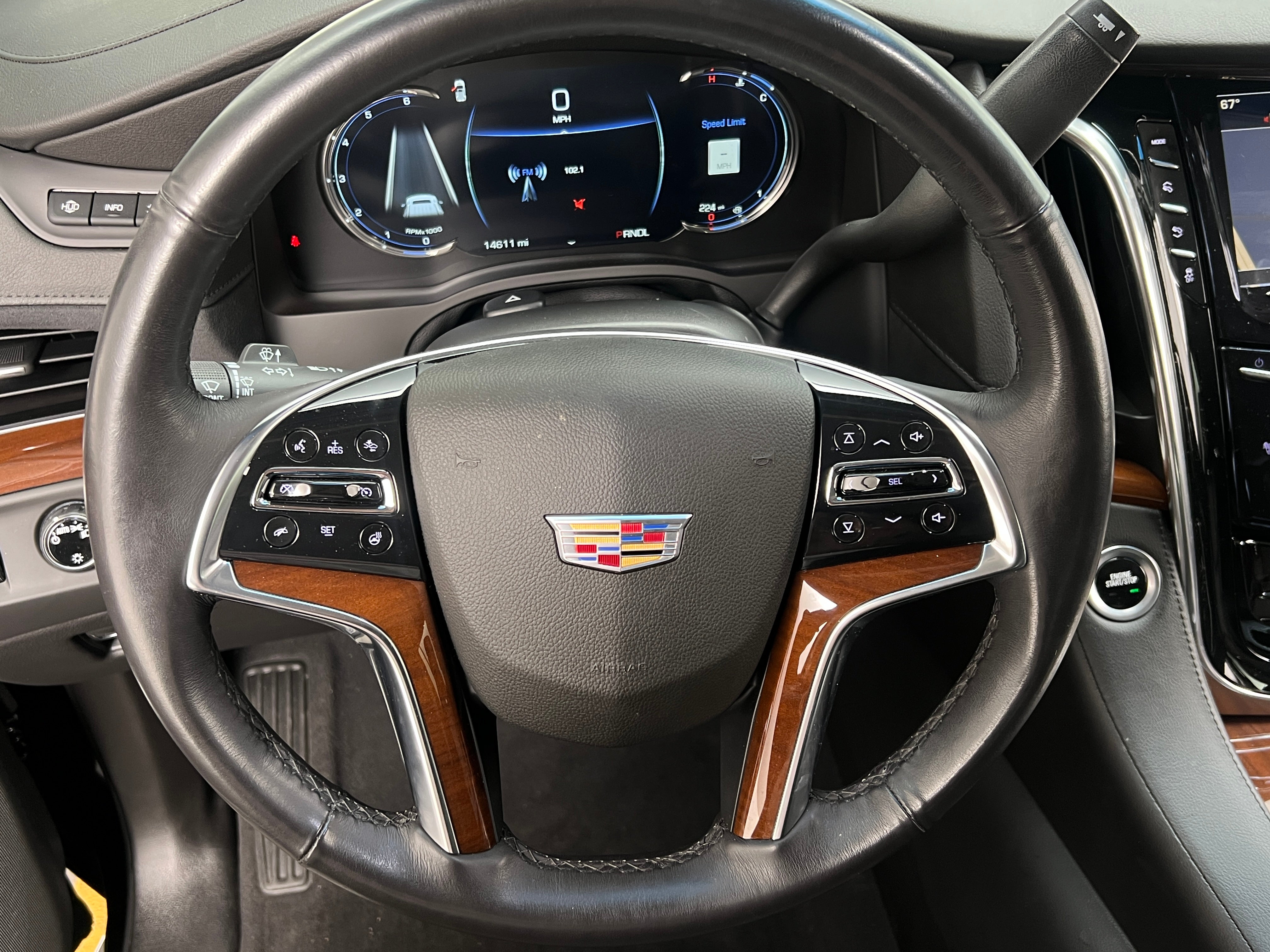 2018 Cadillac Escalade ESV Premium Luxury 4