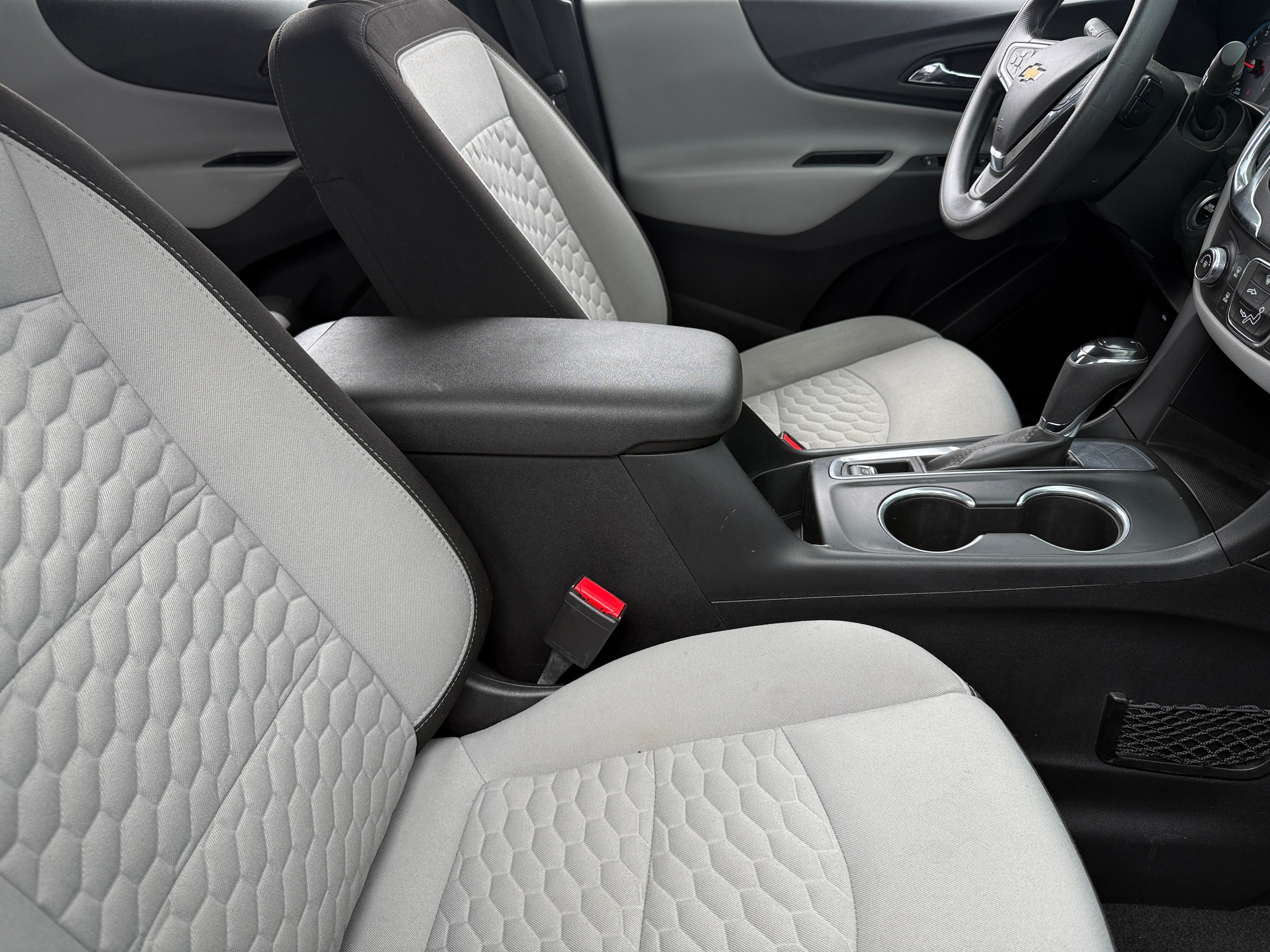 2019 Chevrolet Equinox LS 2