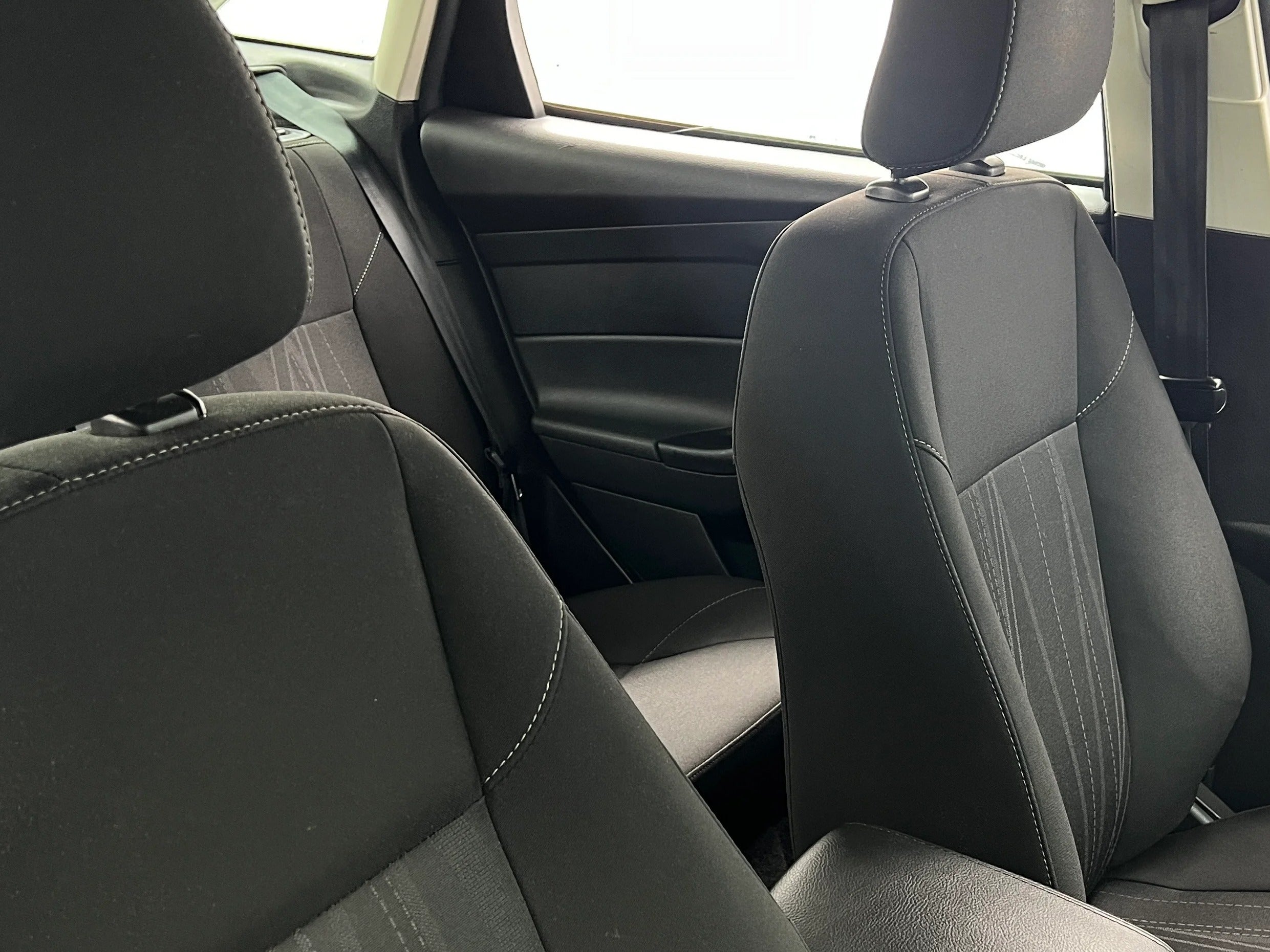 2018 Ford Focus SE 2