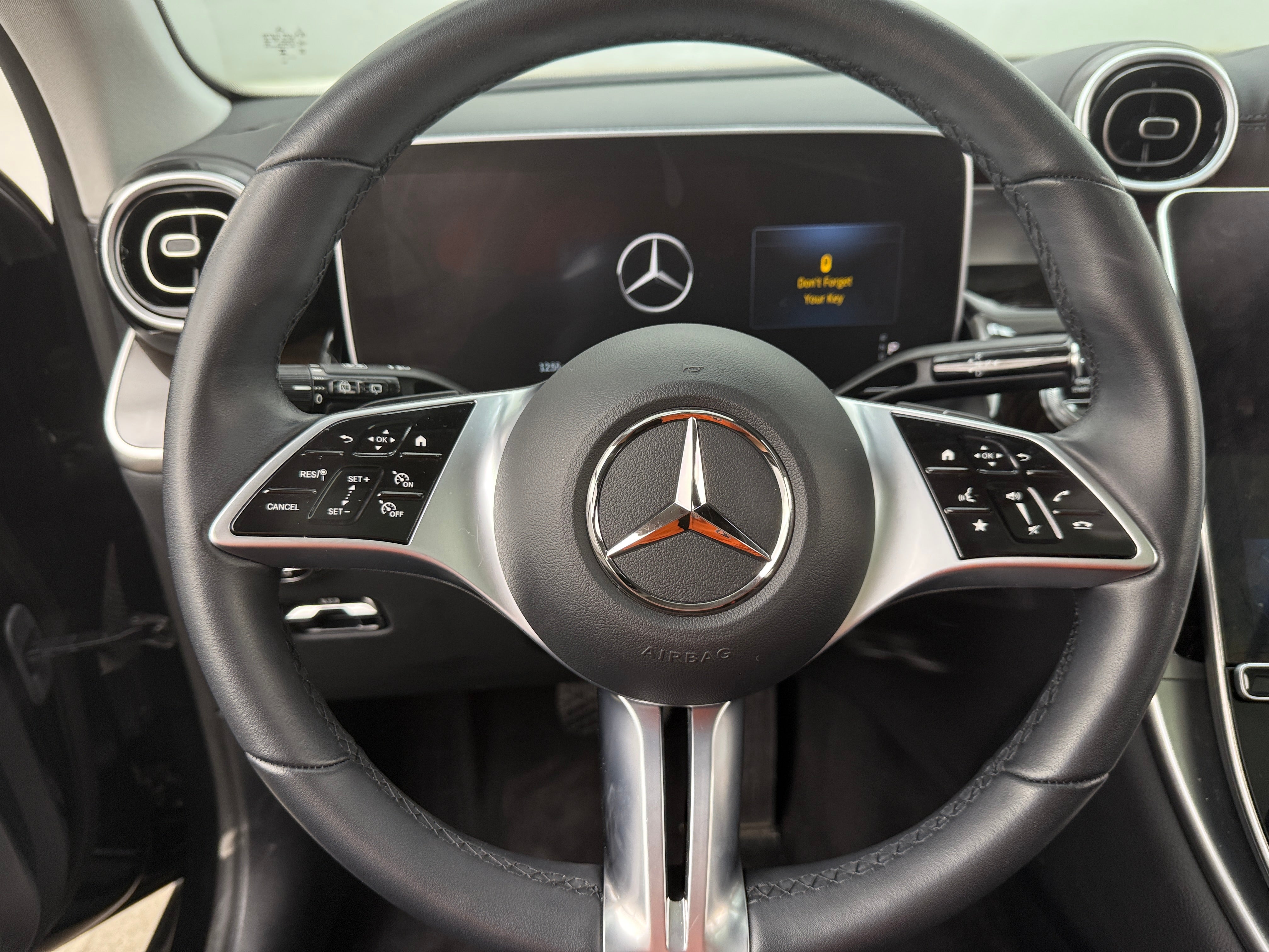 2023 Mercedes-Benz GLC 300 5
