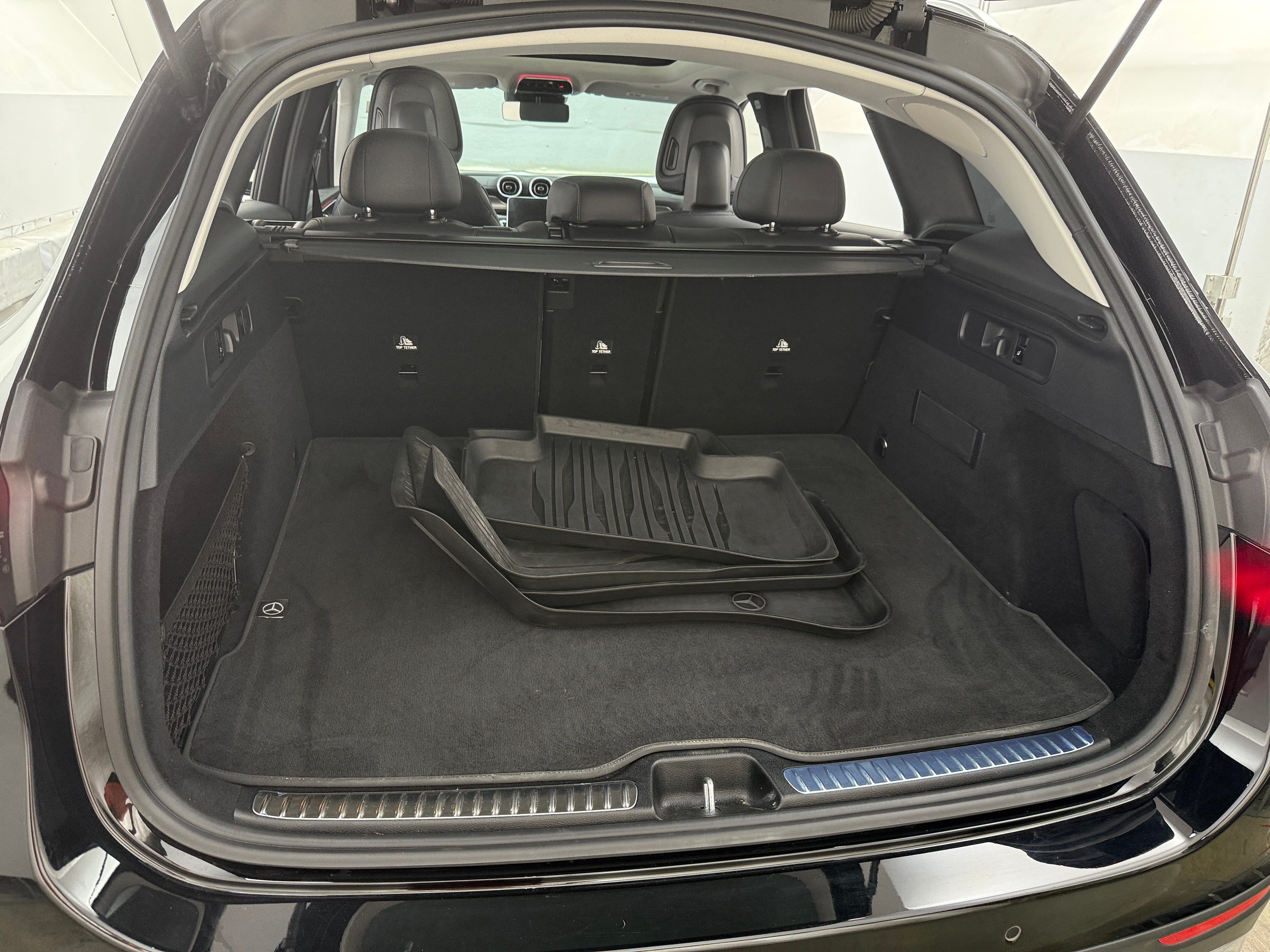 2023 Mercedes-Benz GLC 300 7