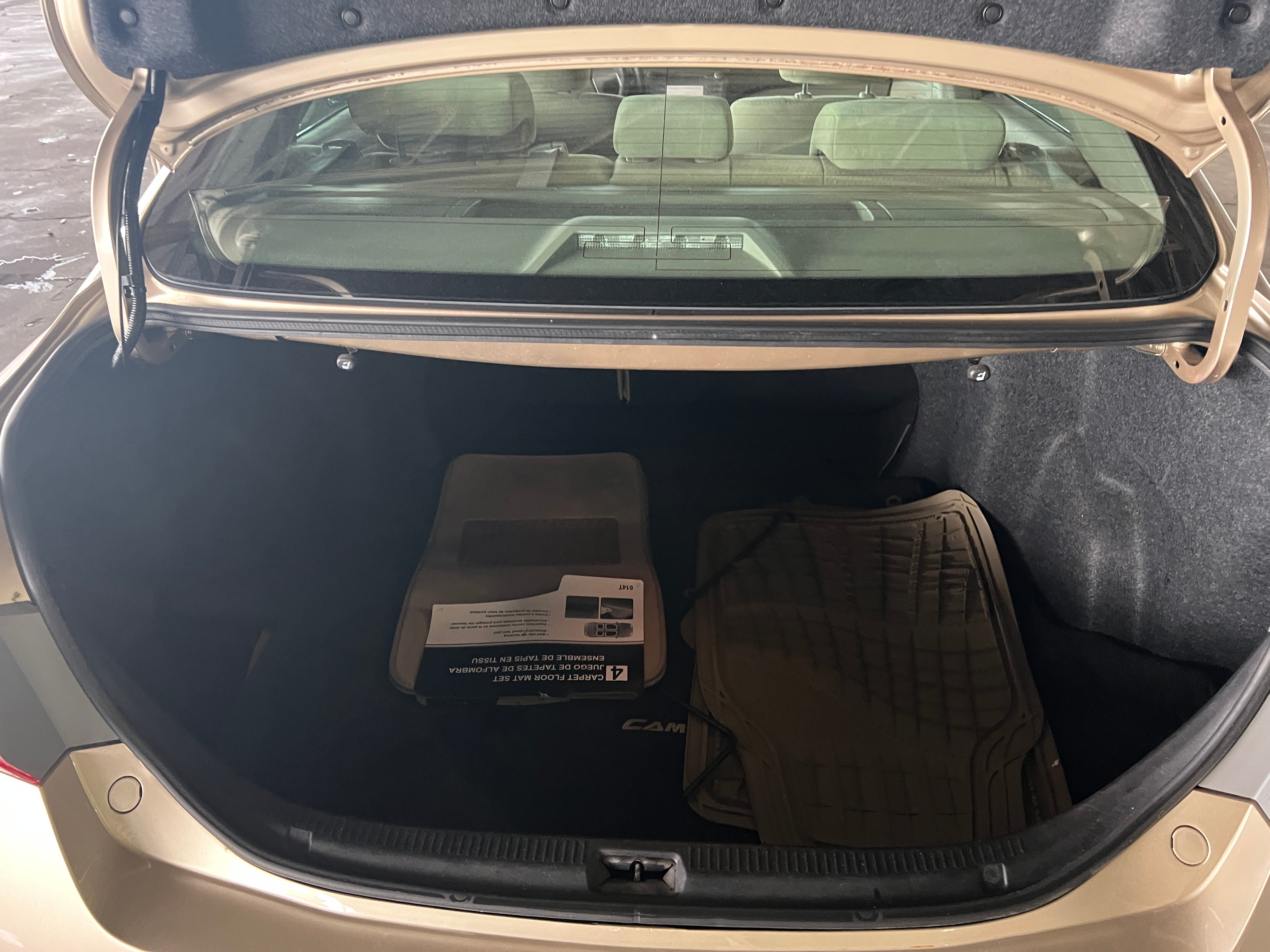2010 Toyota Camry LE 7