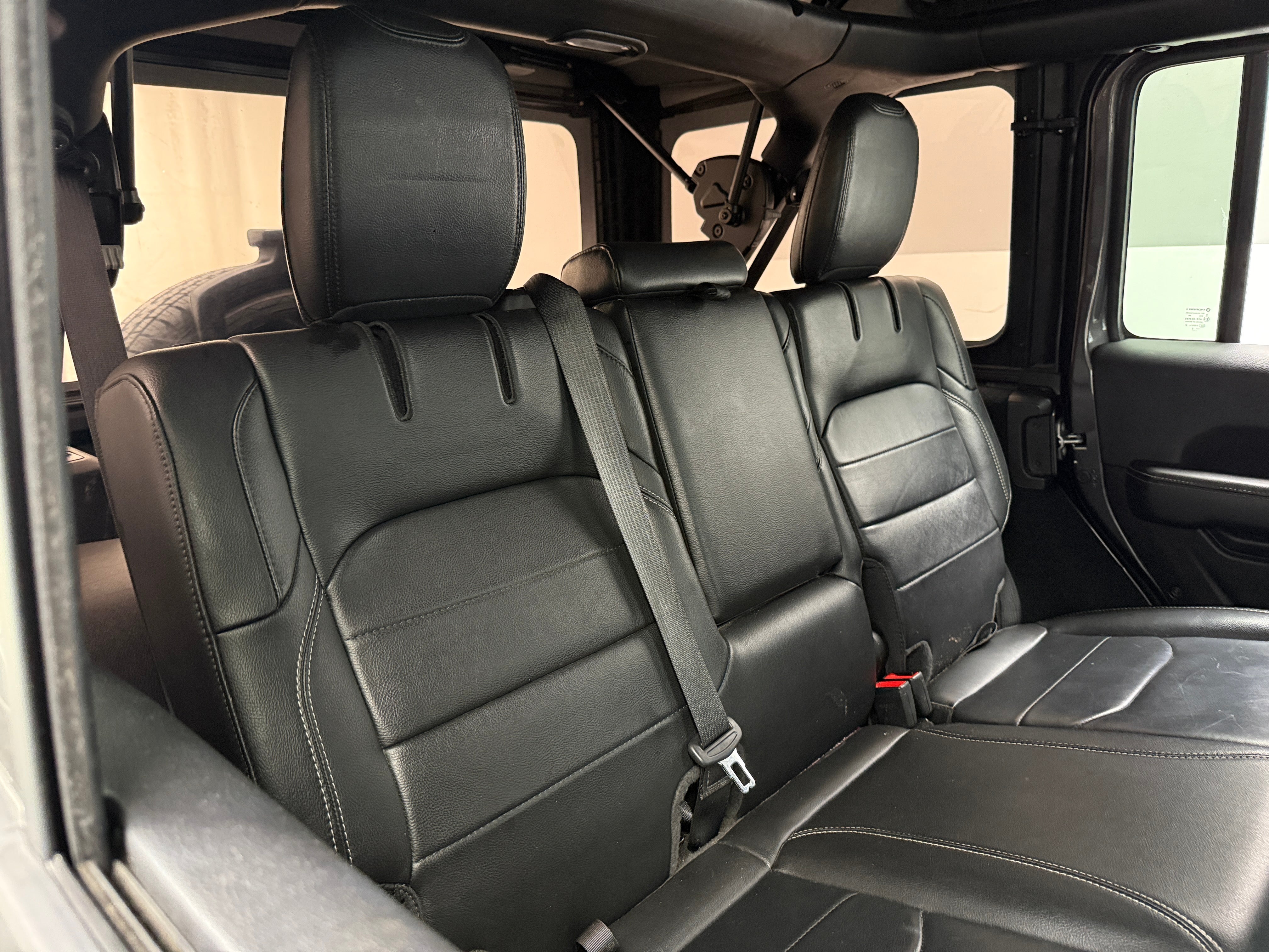 2022 Jeep Wrangler Unlimited Sahara 4xe 5