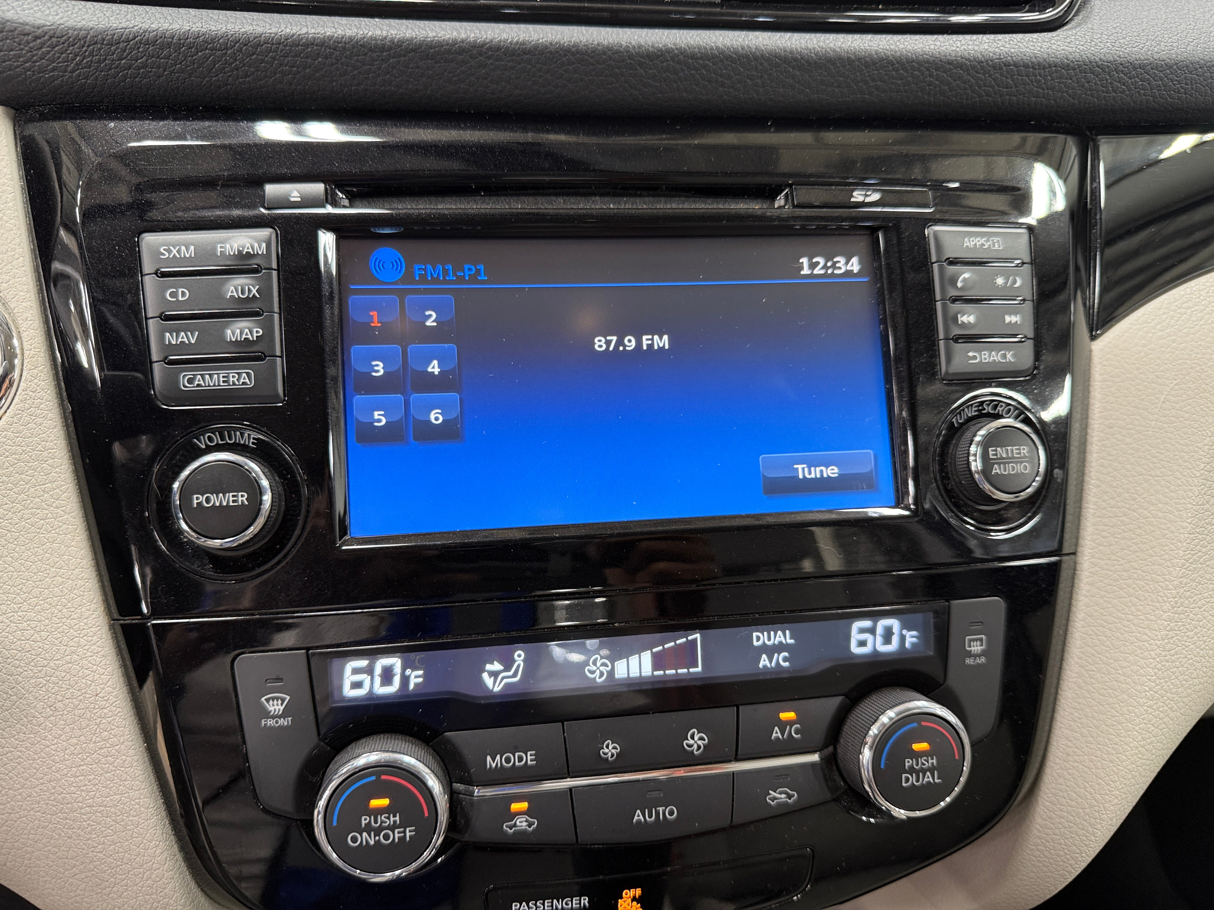 2018 Nissan Rogue Sport SV 4