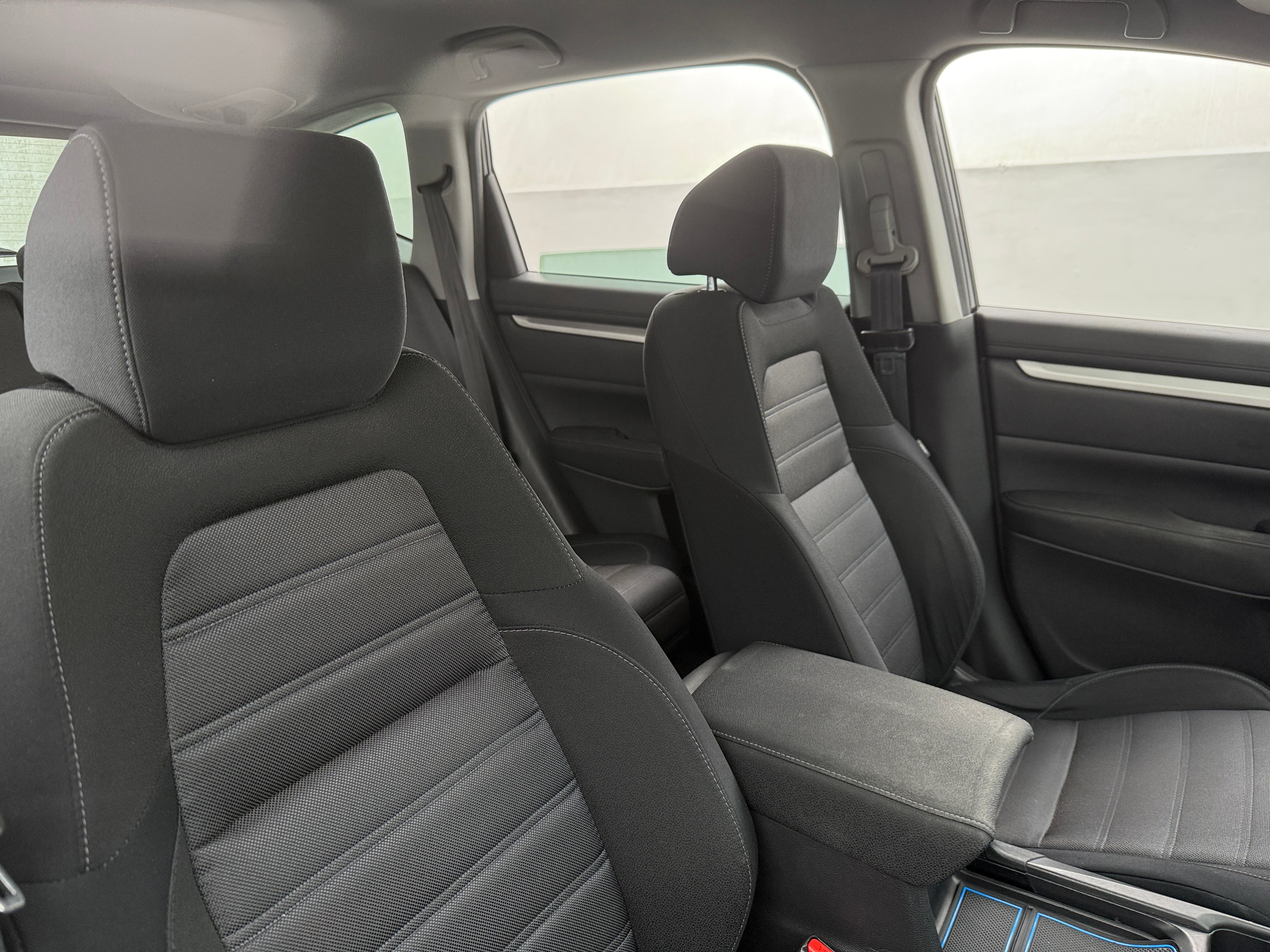 2019 Honda CR-V LX 2