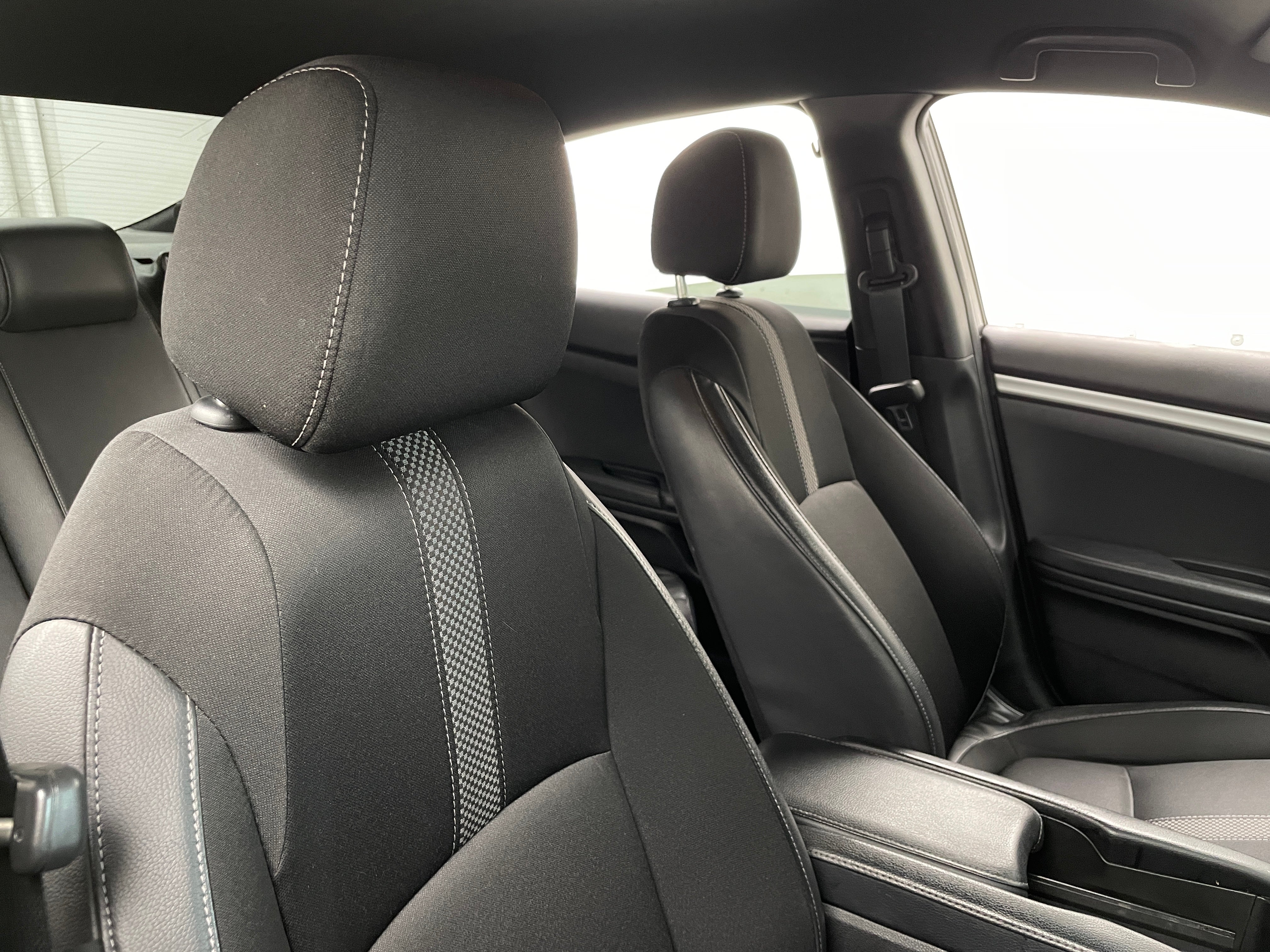 2019 Honda Civic Sport 2