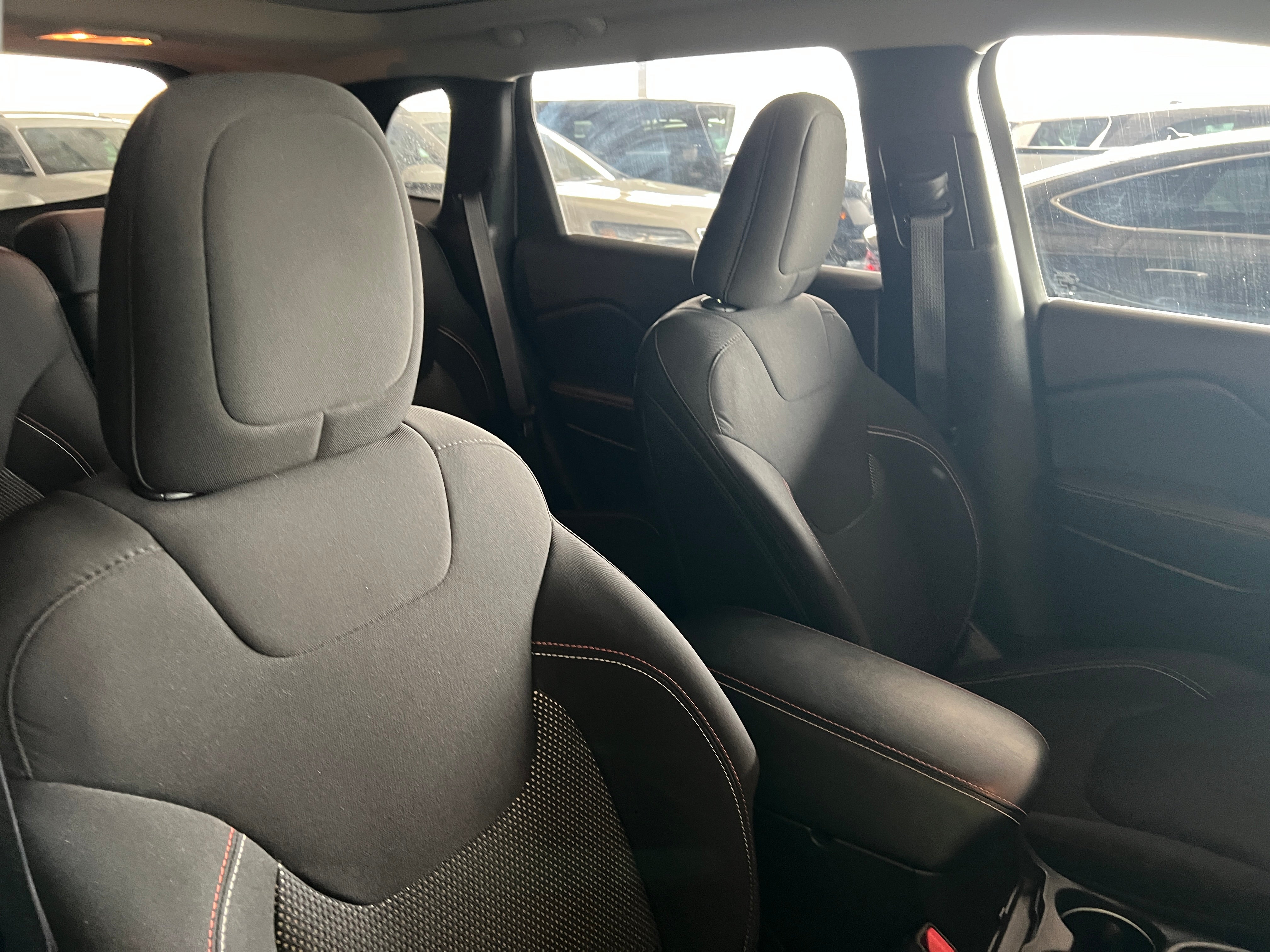 2016 Jeep Cherokee 75th Anniversary Edition 2