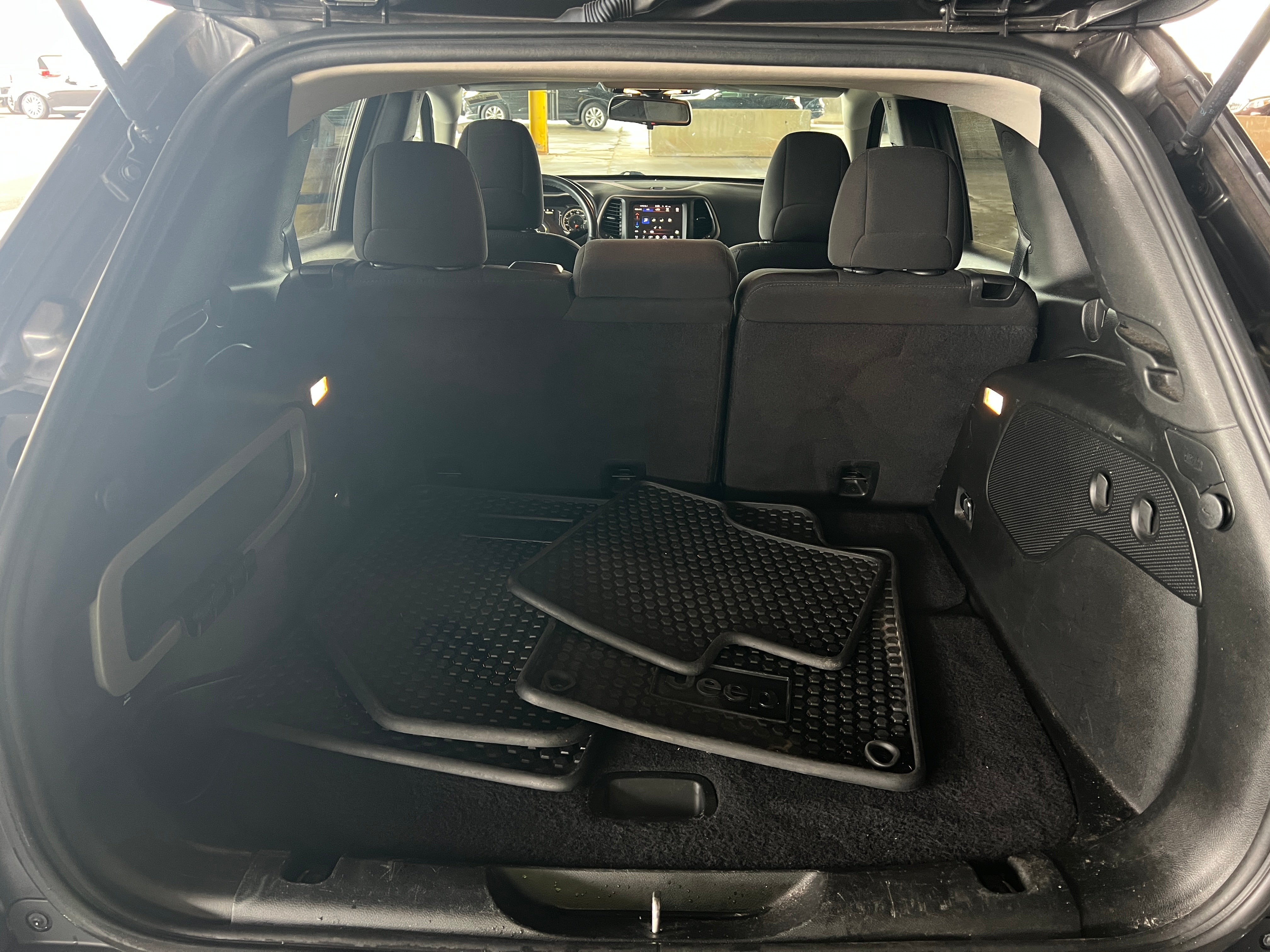 2016 Jeep Cherokee 75th Anniversary Edition 7