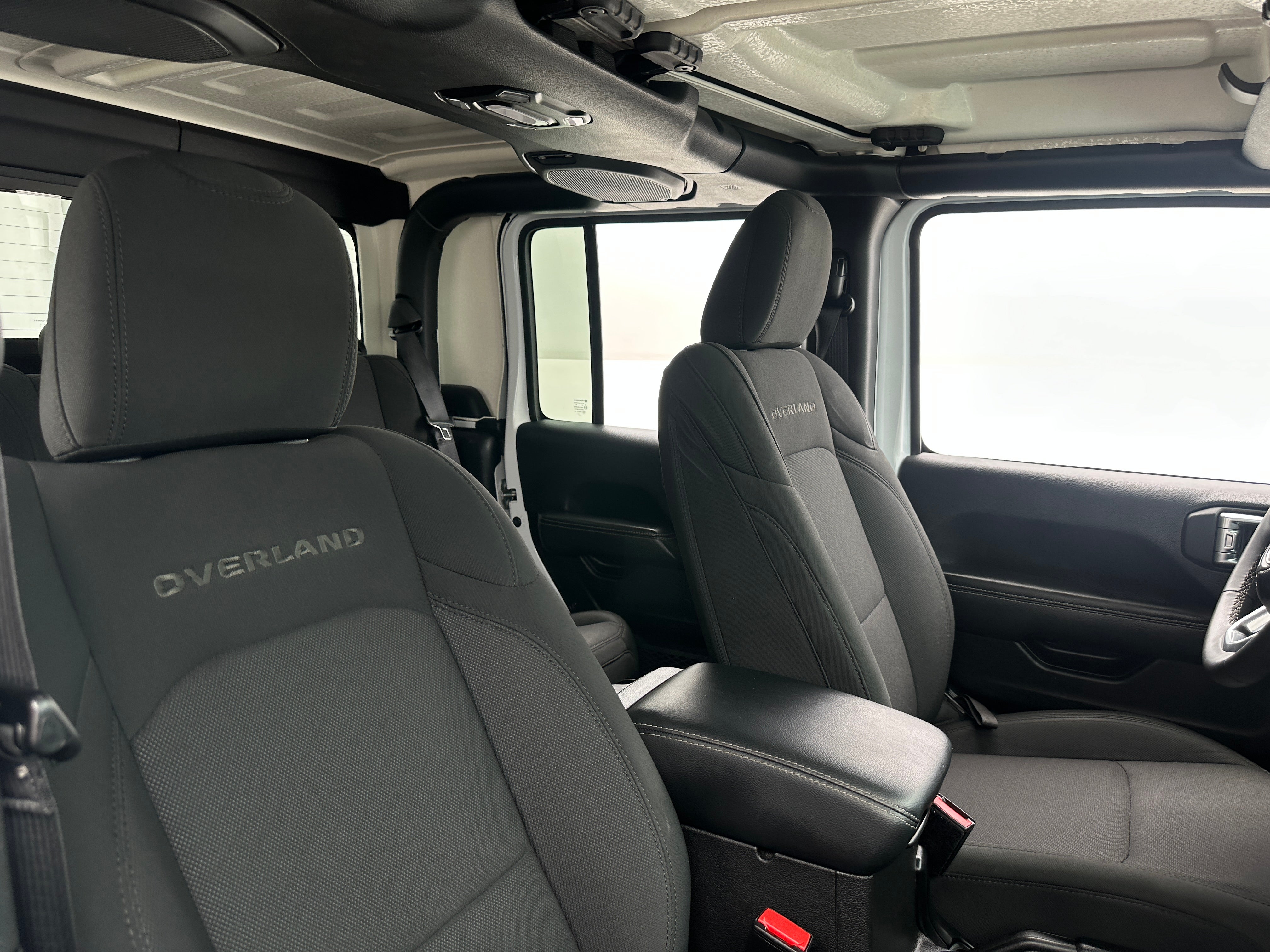 2023 Jeep Gladiator Overland 2