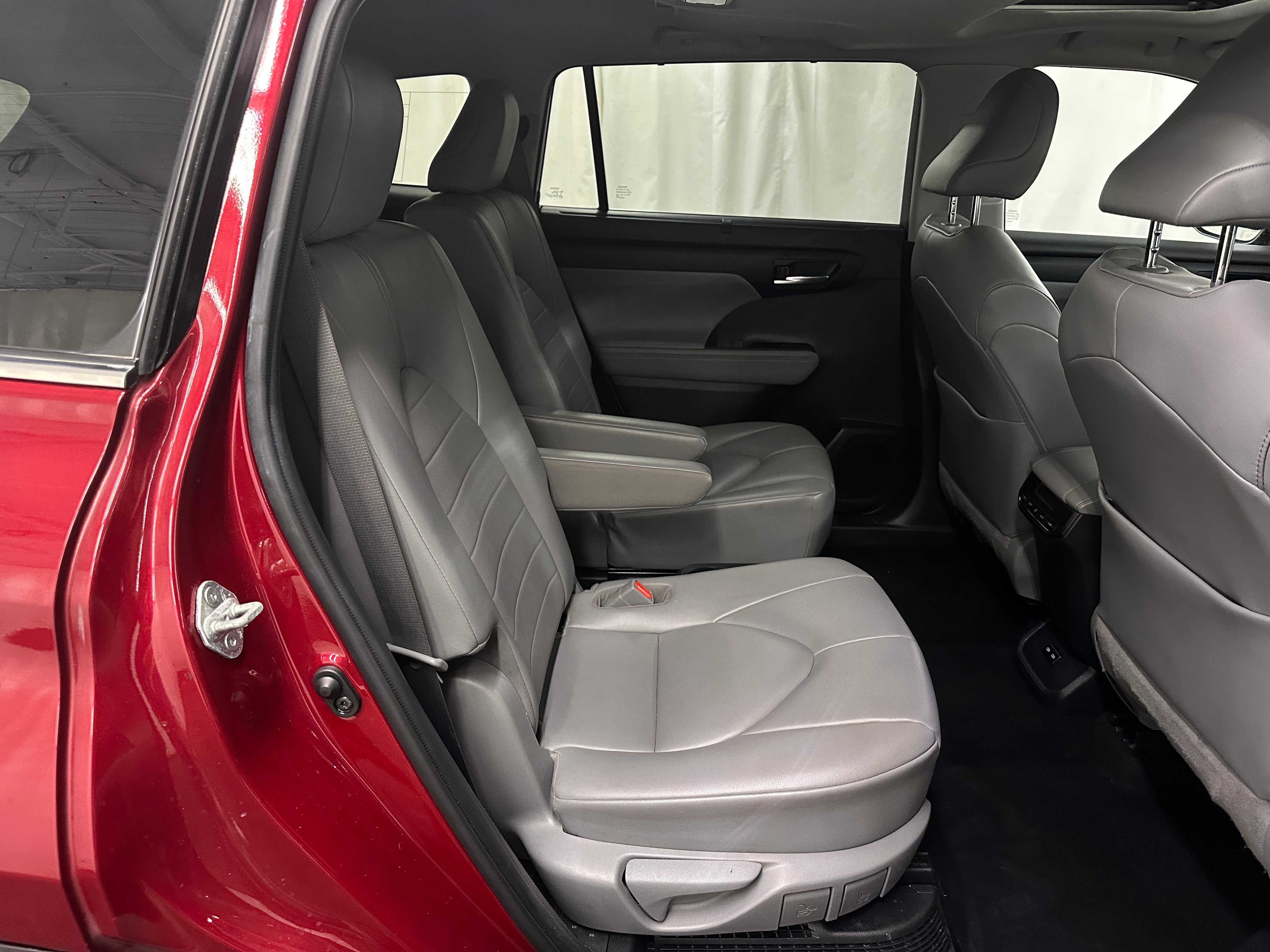 2021 Toyota Highlander XLE 5