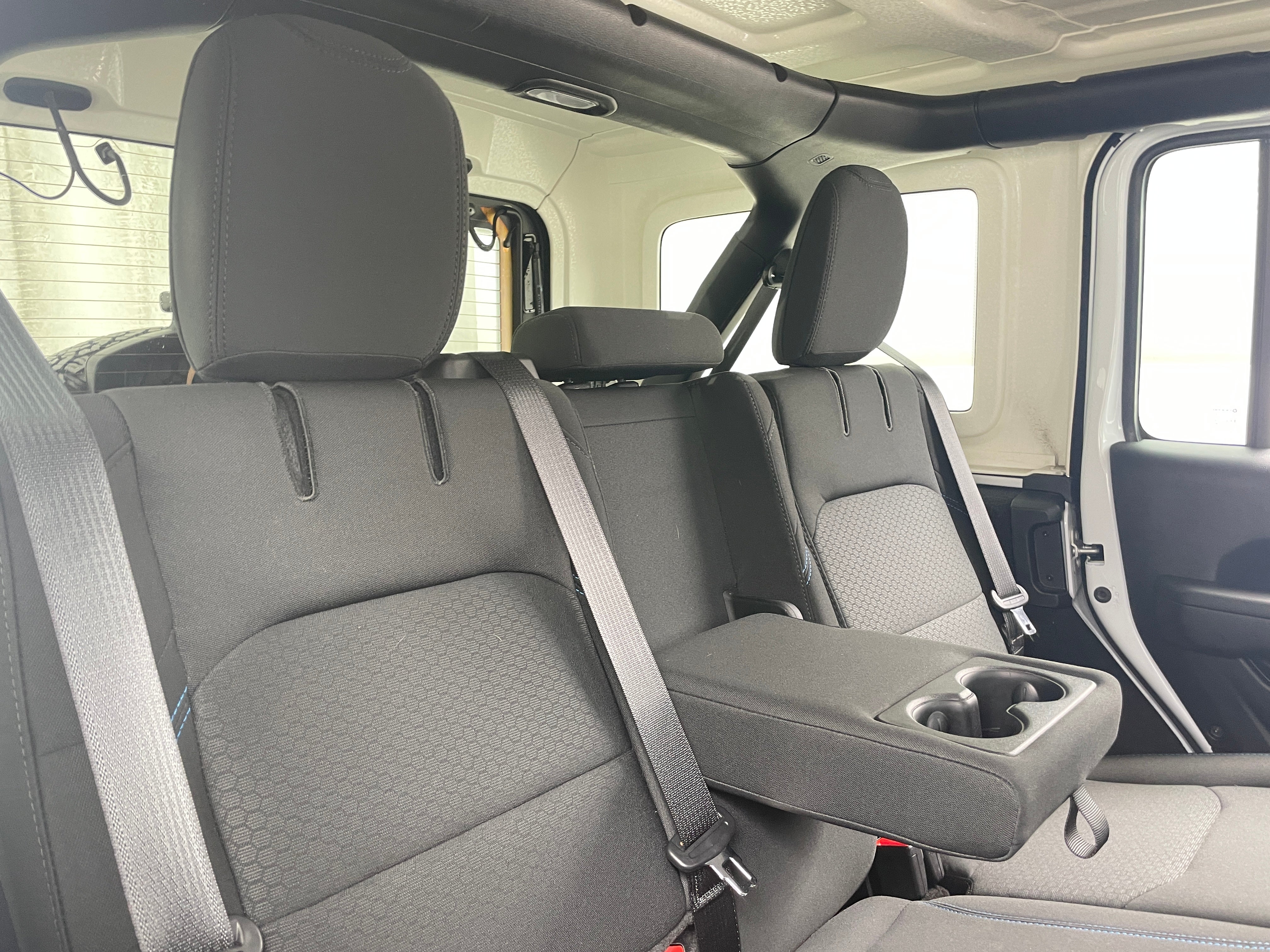 2022 Jeep Wrangler Unlimited Rubicon 4xe 6