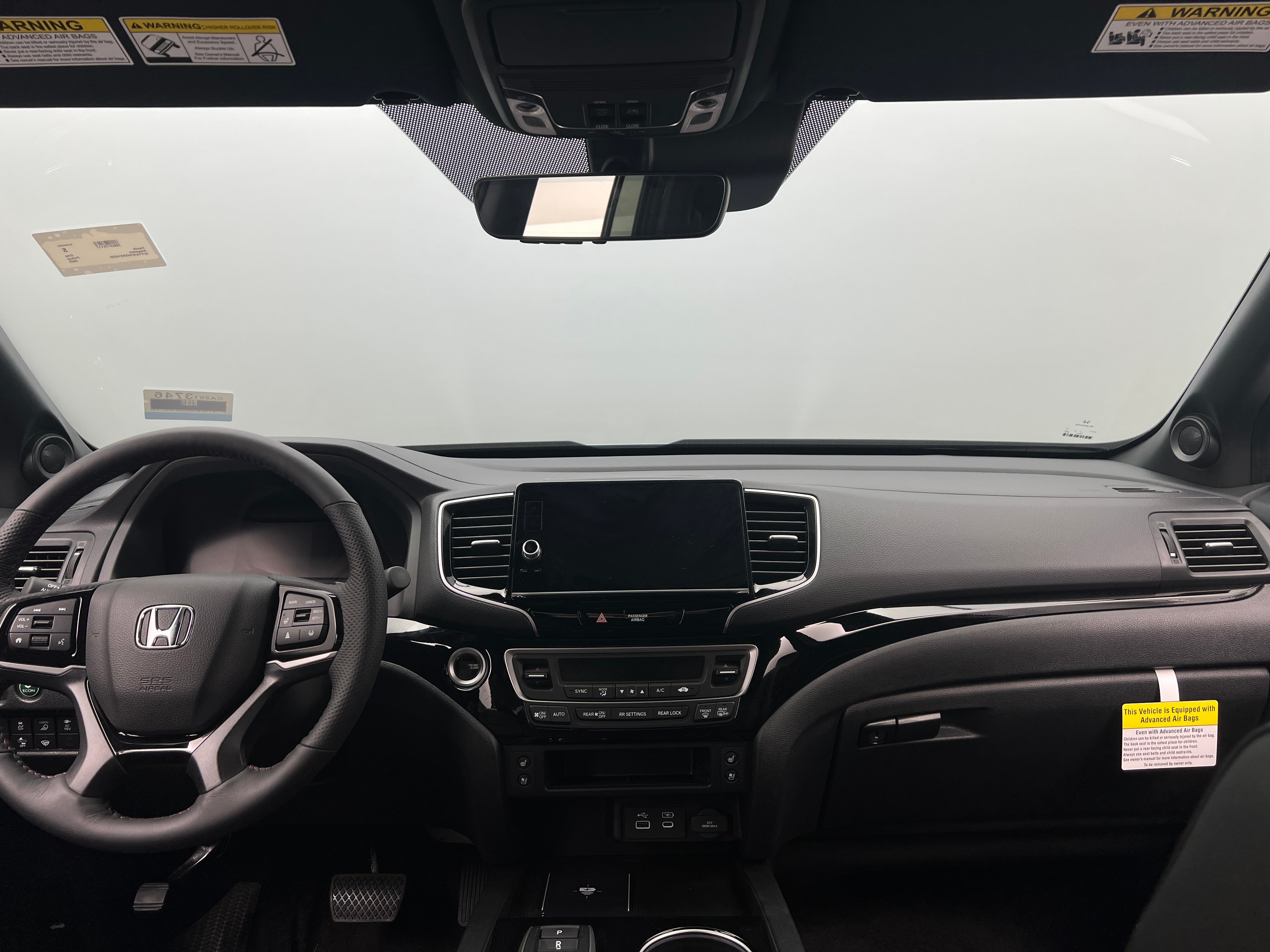 2025 Honda Ridgeline Black Edition 2
