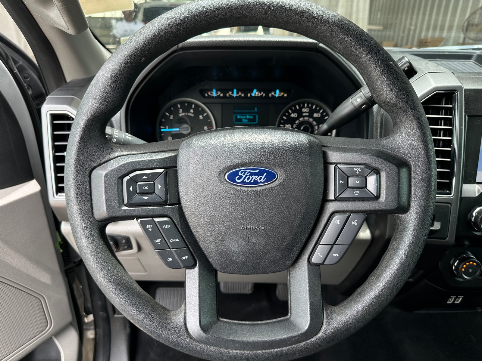Thumbnail: 2019 Ford Econoline - 5