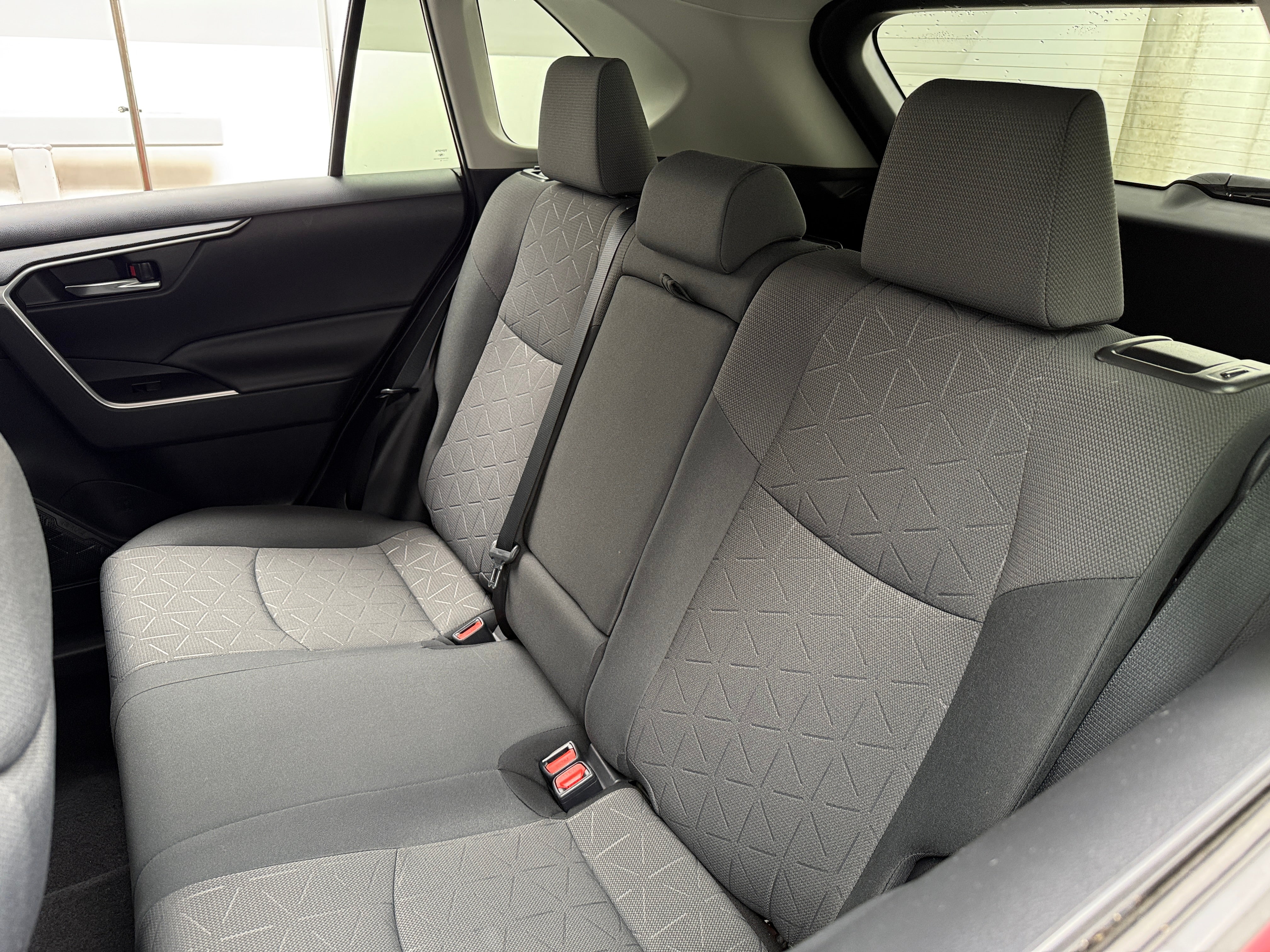 2019 Toyota RAV4 XLE 6