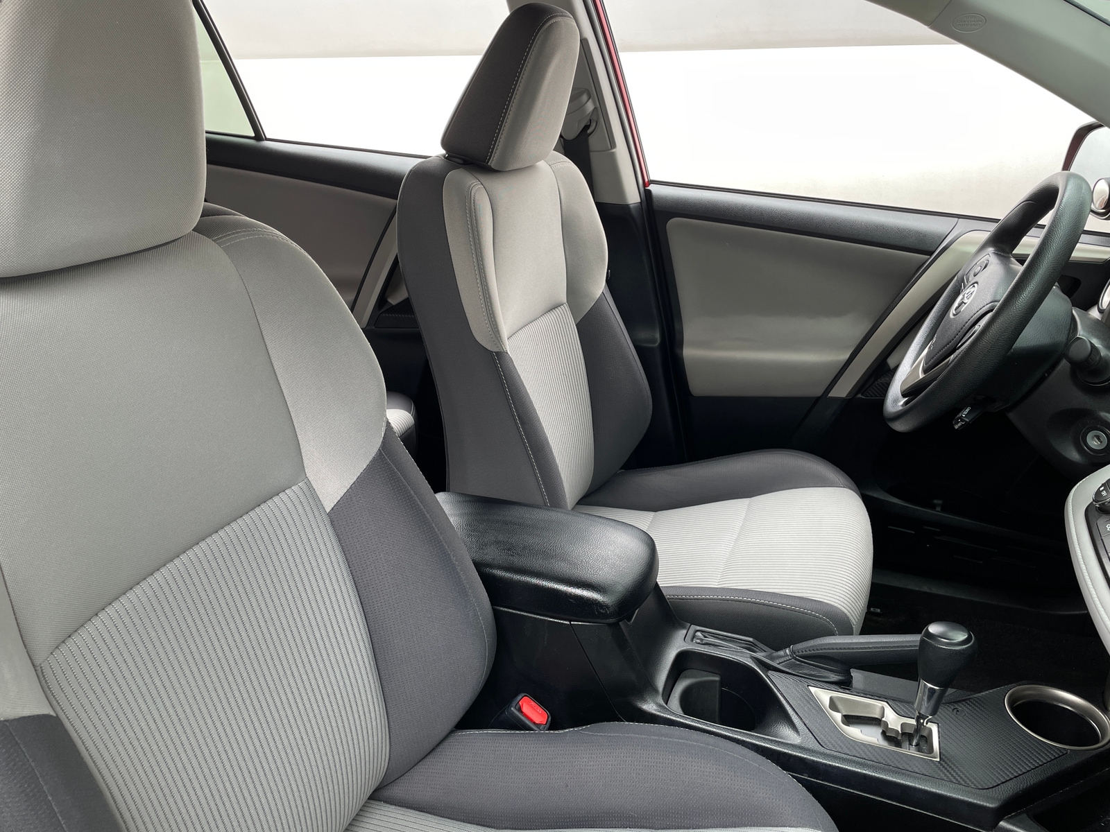 Thumbnail: 2014 Toyota RAV4 - 2