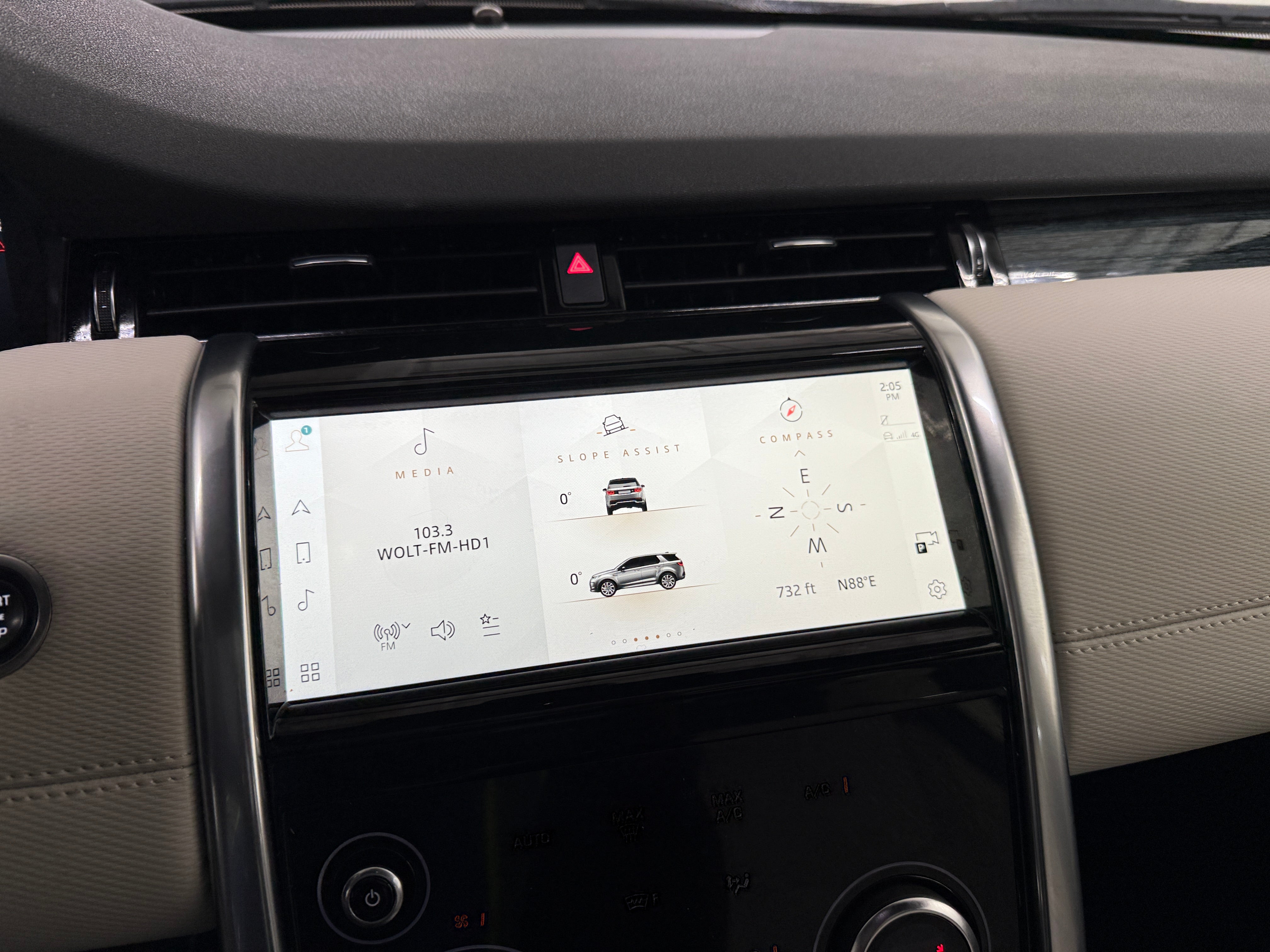 2023 Land Rover Discovery Sport R-Dynamic S 3