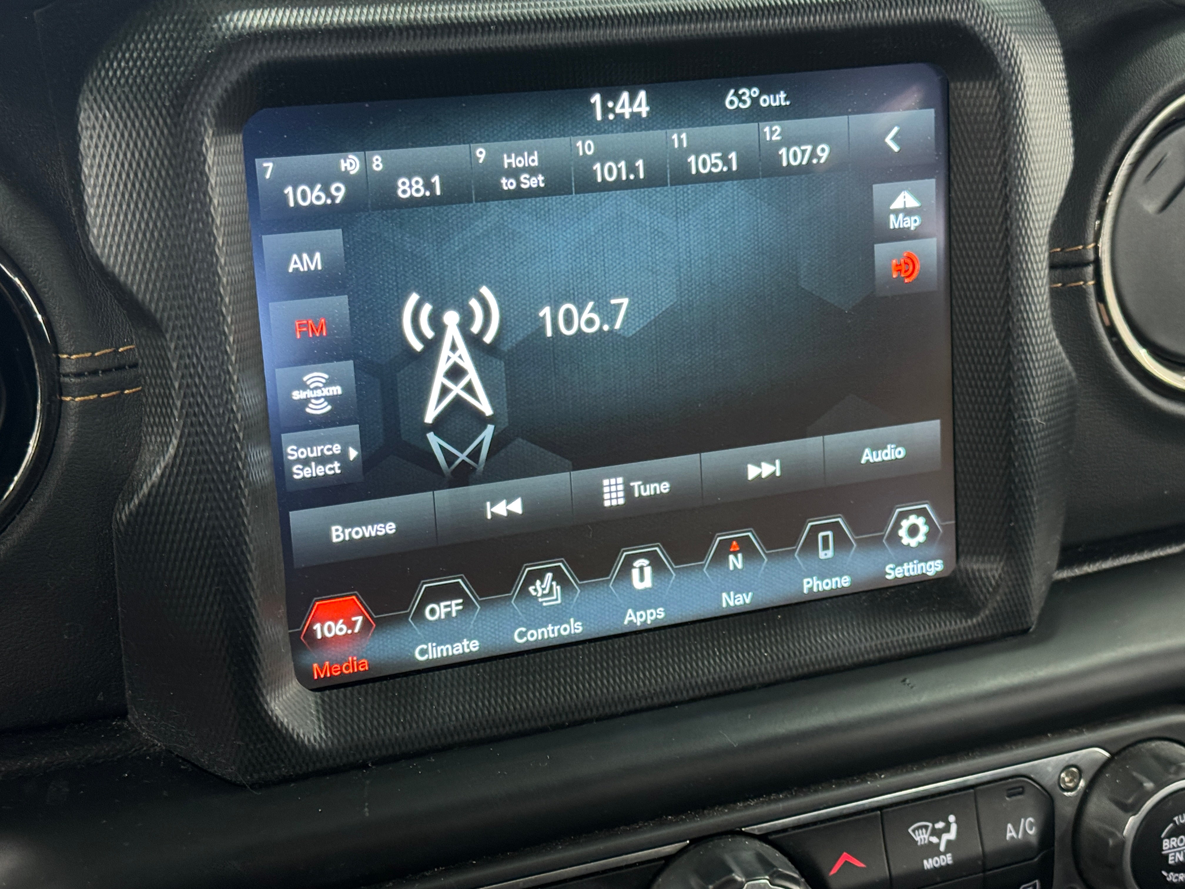 2021 Jeep Wrangler Unlimited Altitude 3