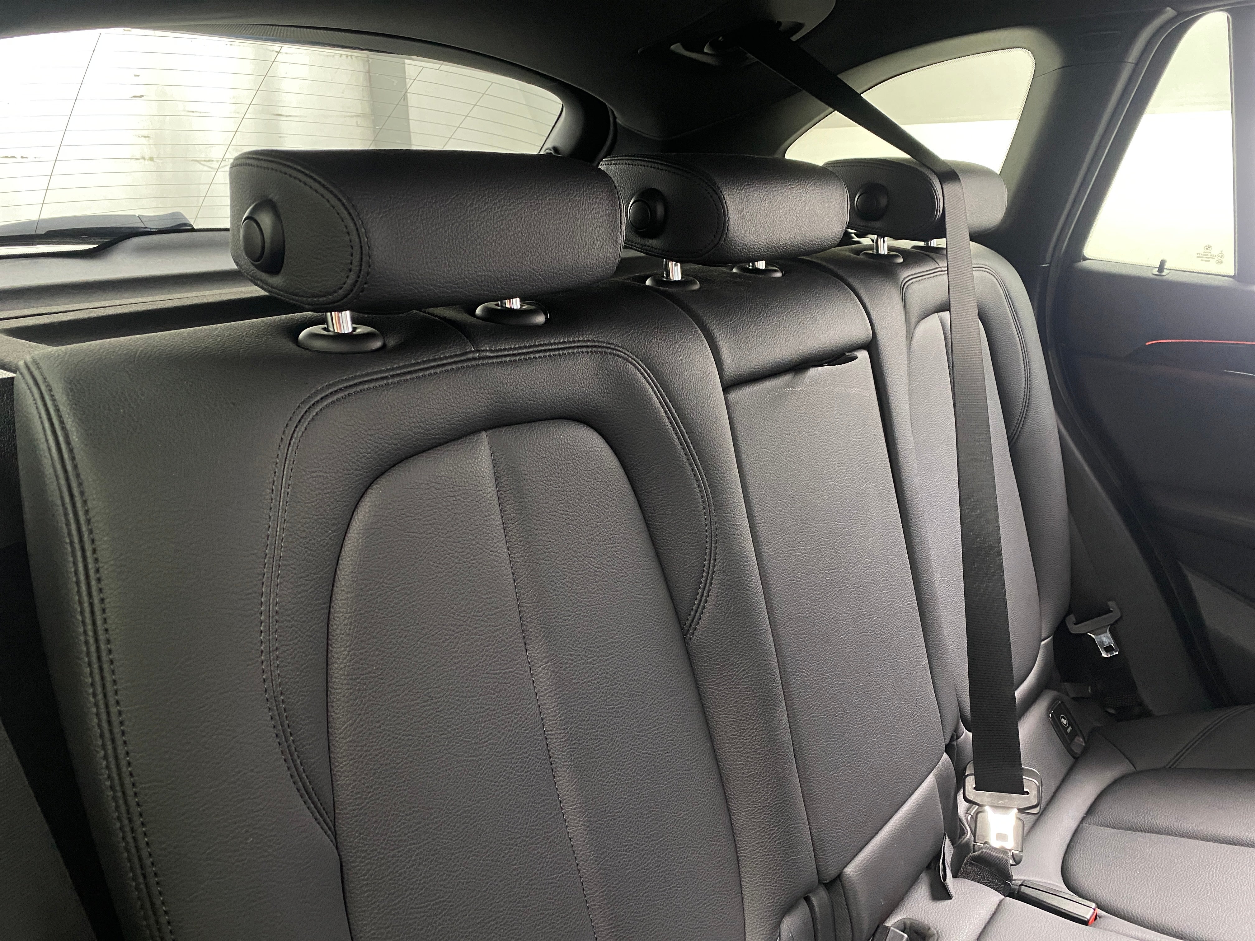 2020 BMW X1 xDrive28i 5