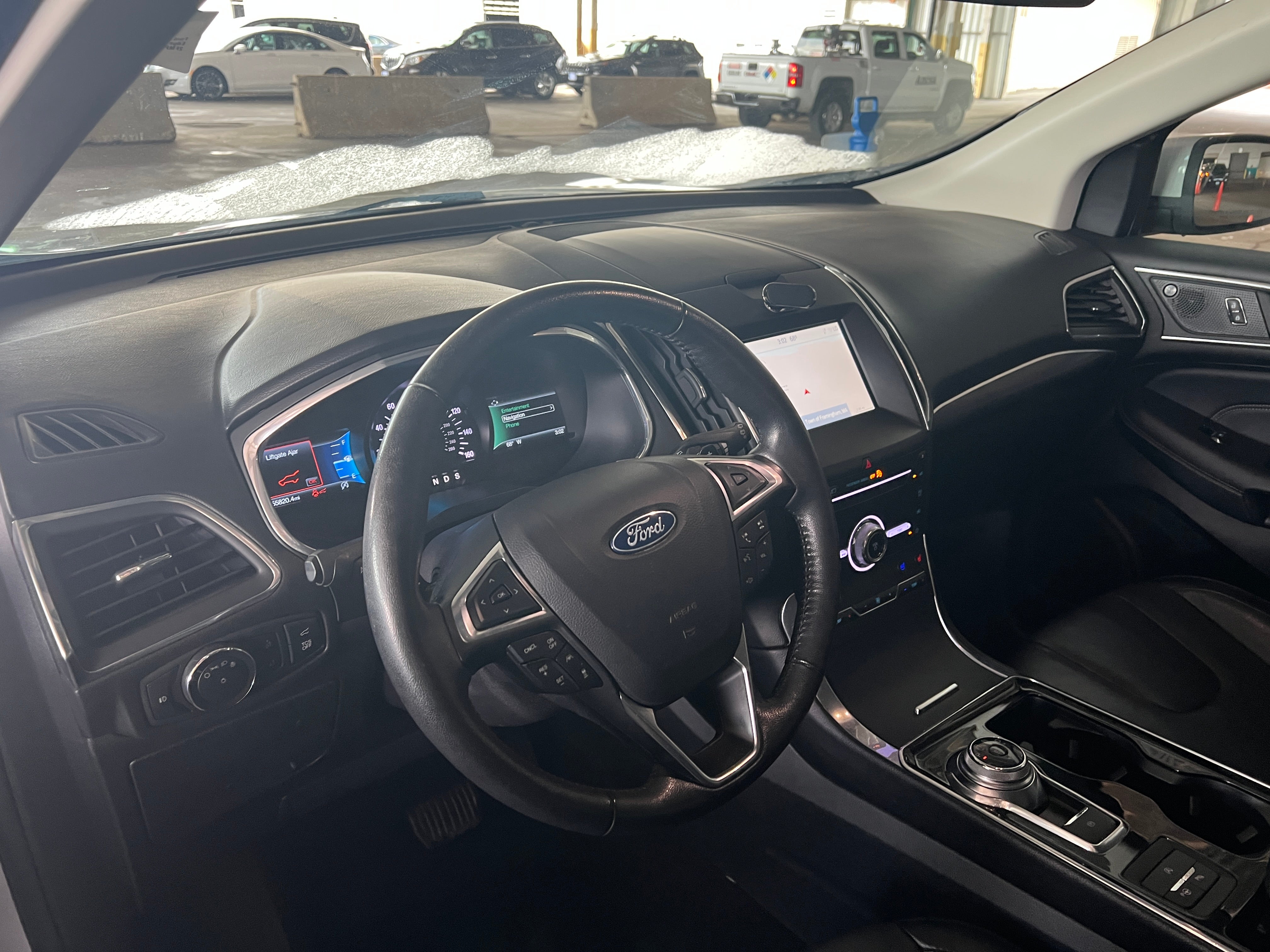 2019 Ford Edge Titanium 2
