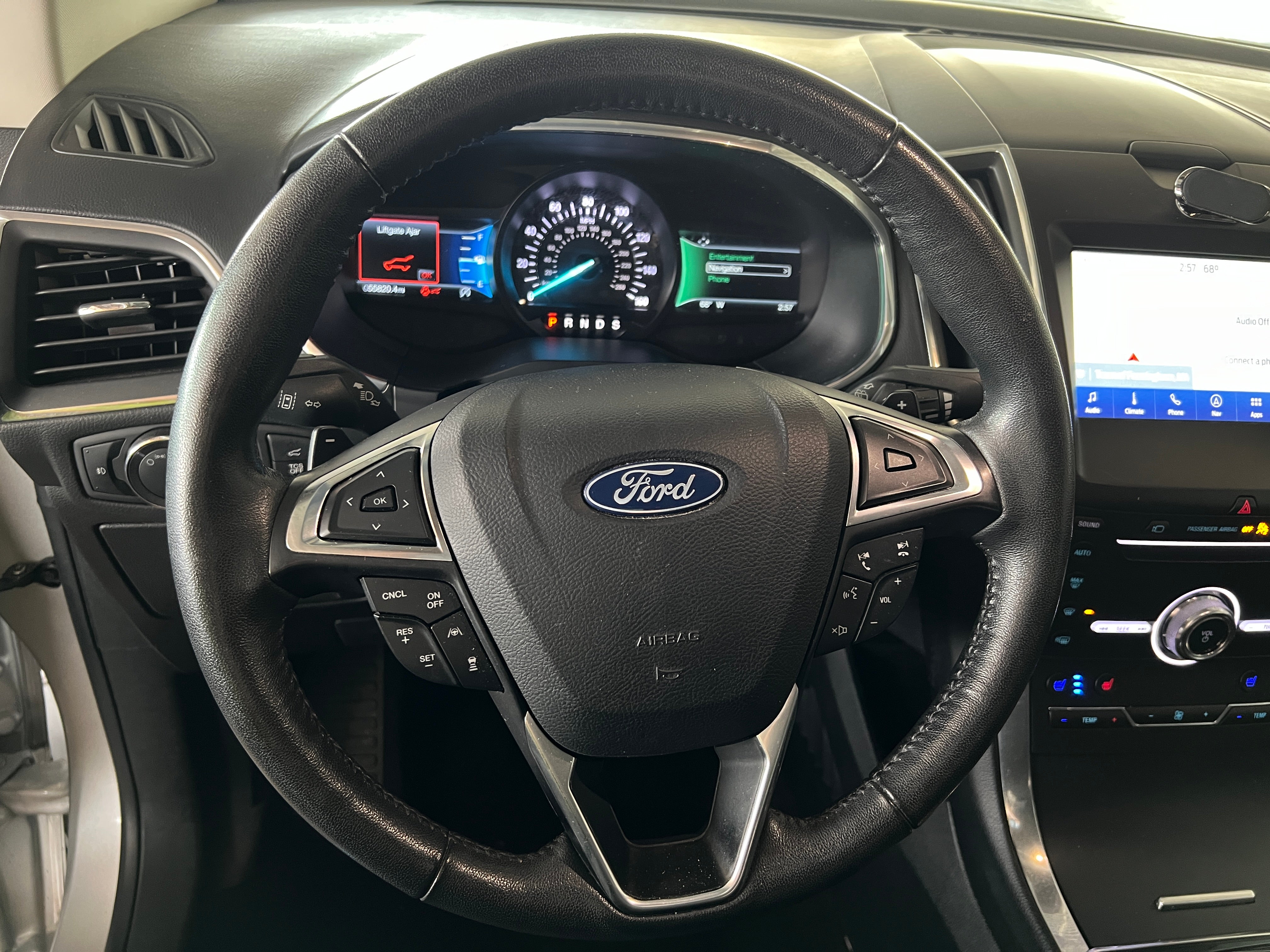 2019 Ford Edge Titanium 4