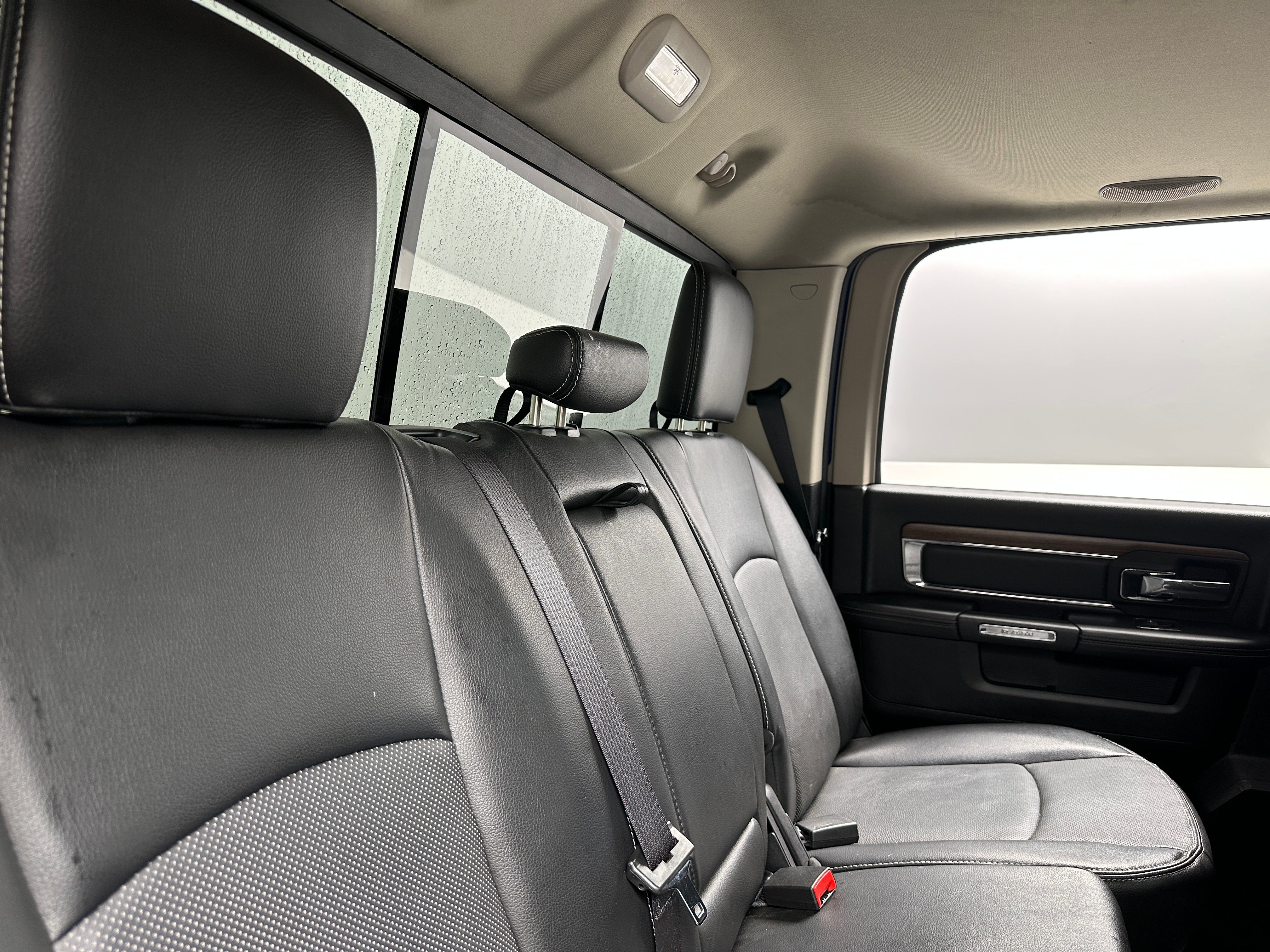 2014 RAM 1500 Laramie 5