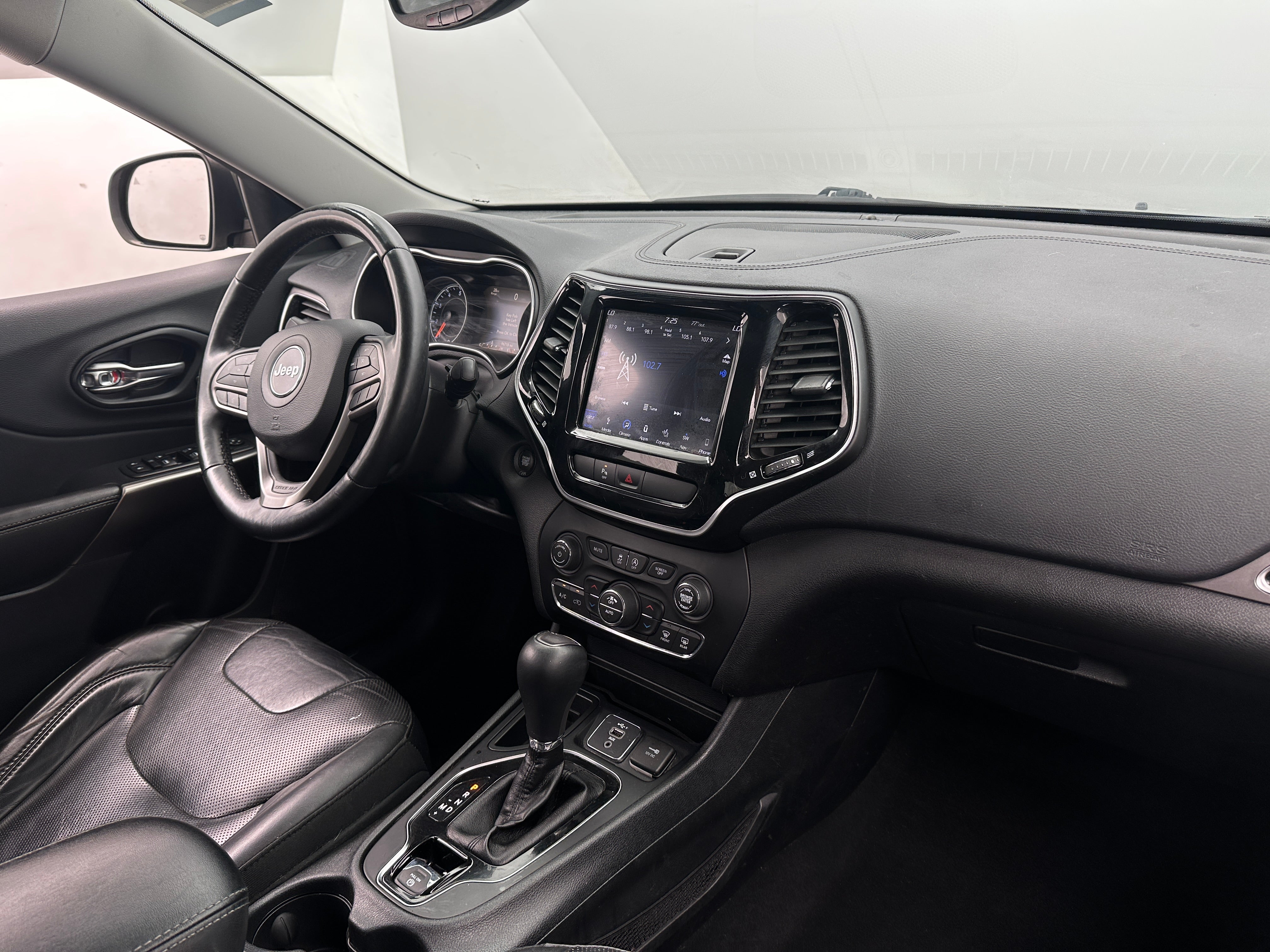 2019 Jeep Cherokee Limited Edition 2