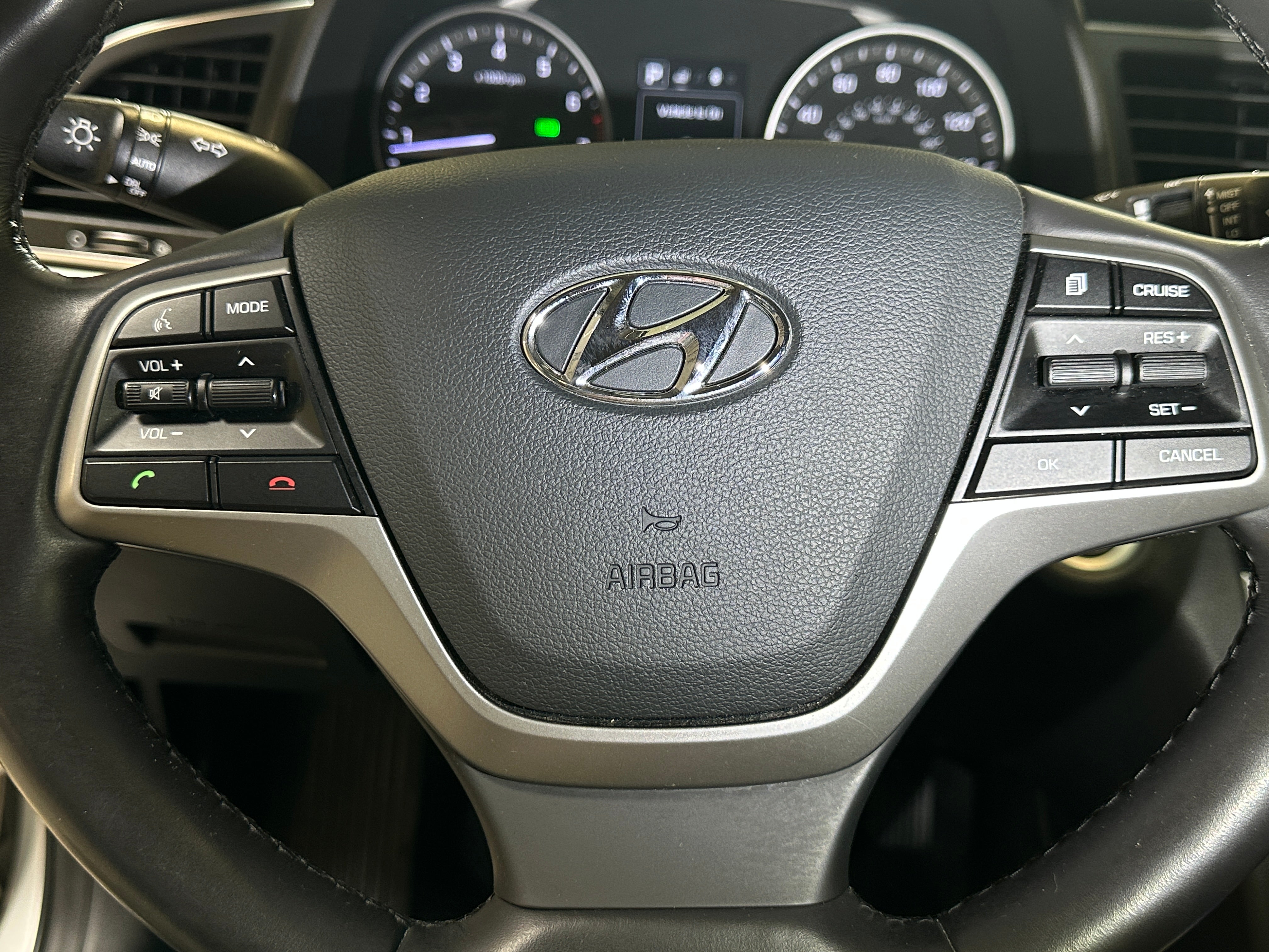 2017 Hyundai Elantra Limited Edition 4